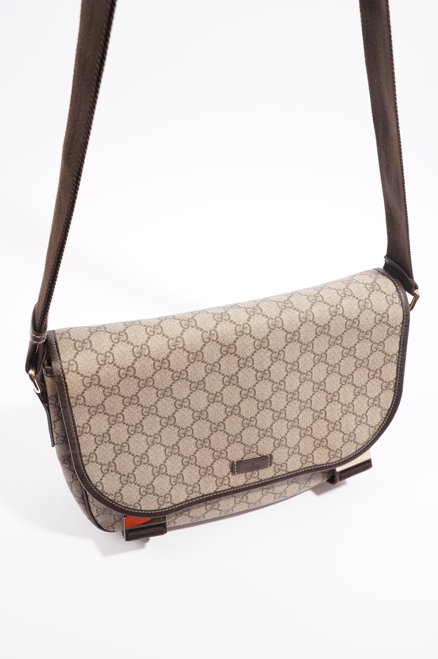 Gucci Womens Messenger Bag Supreme / Brown