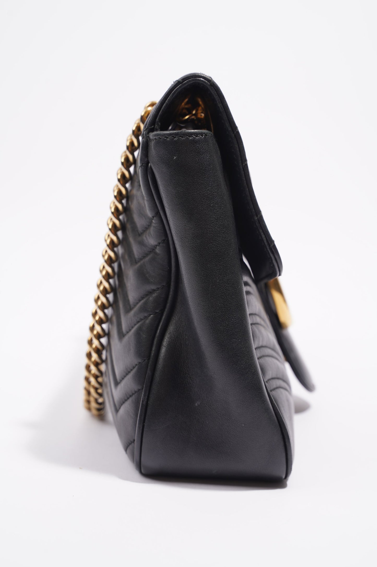 Gucci Womens Marmont Flap Bag Black Leather Medium