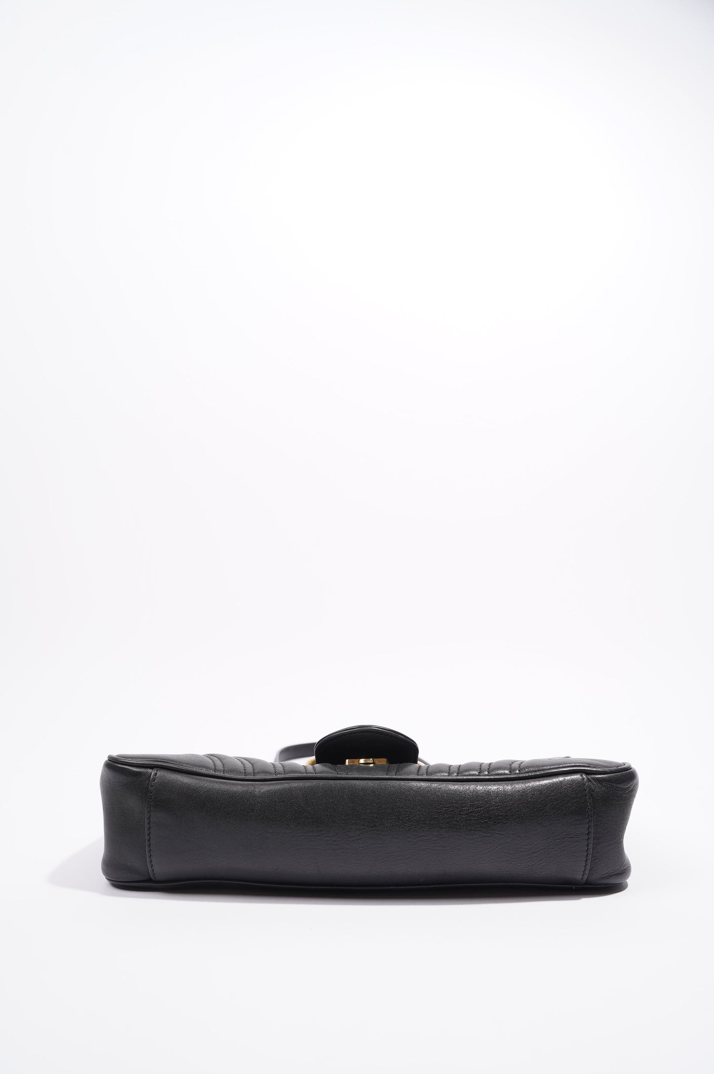 Gucci Womens Marmont Flap Bag Black Leather Medium