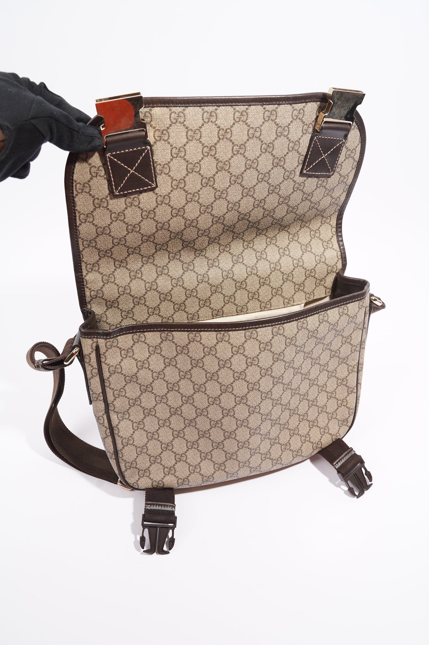 Gucci Womens Messenger Bag Supreme / Brown