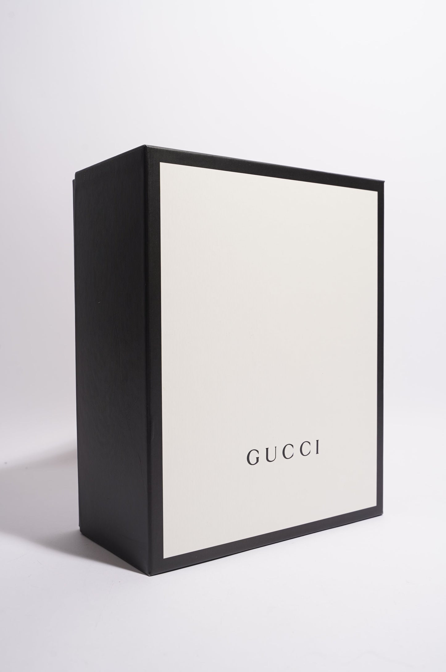 Gucci Womens Marmont Flap Brown Velvet Medium