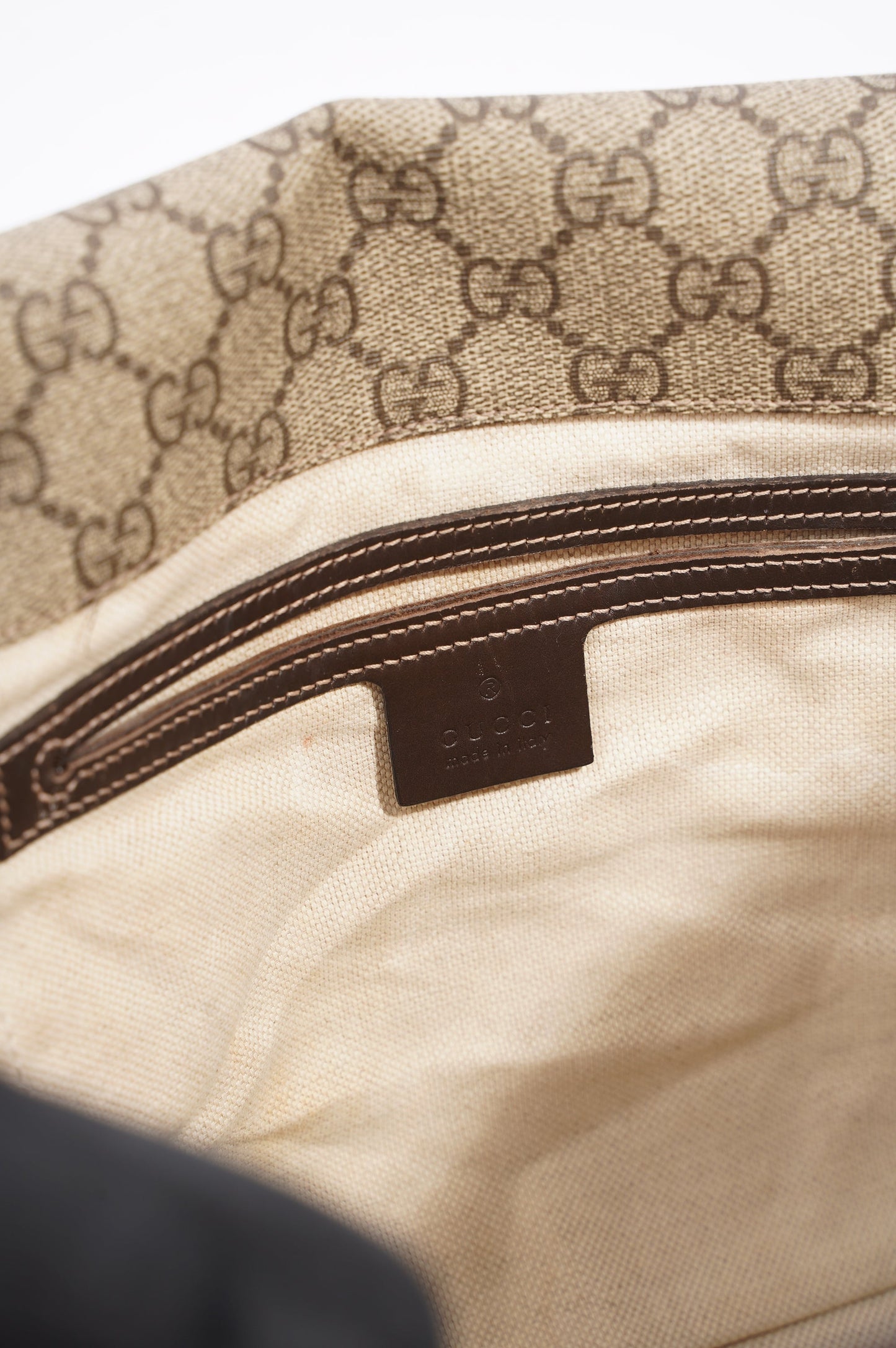 Gucci Womens Messenger Bag Supreme / Brown