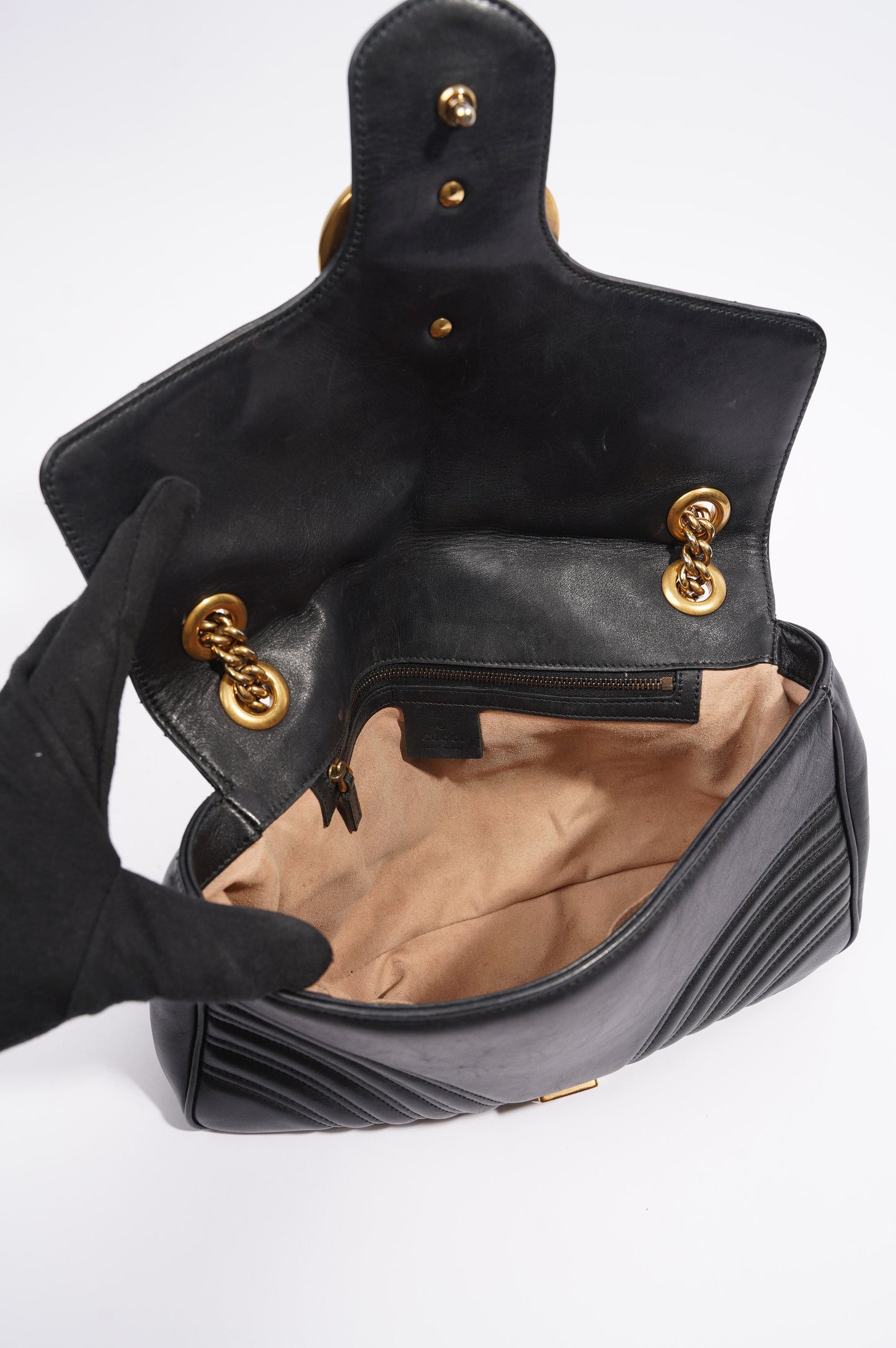 Gucci Womens Marmont Flap Bag Black Leather Medium