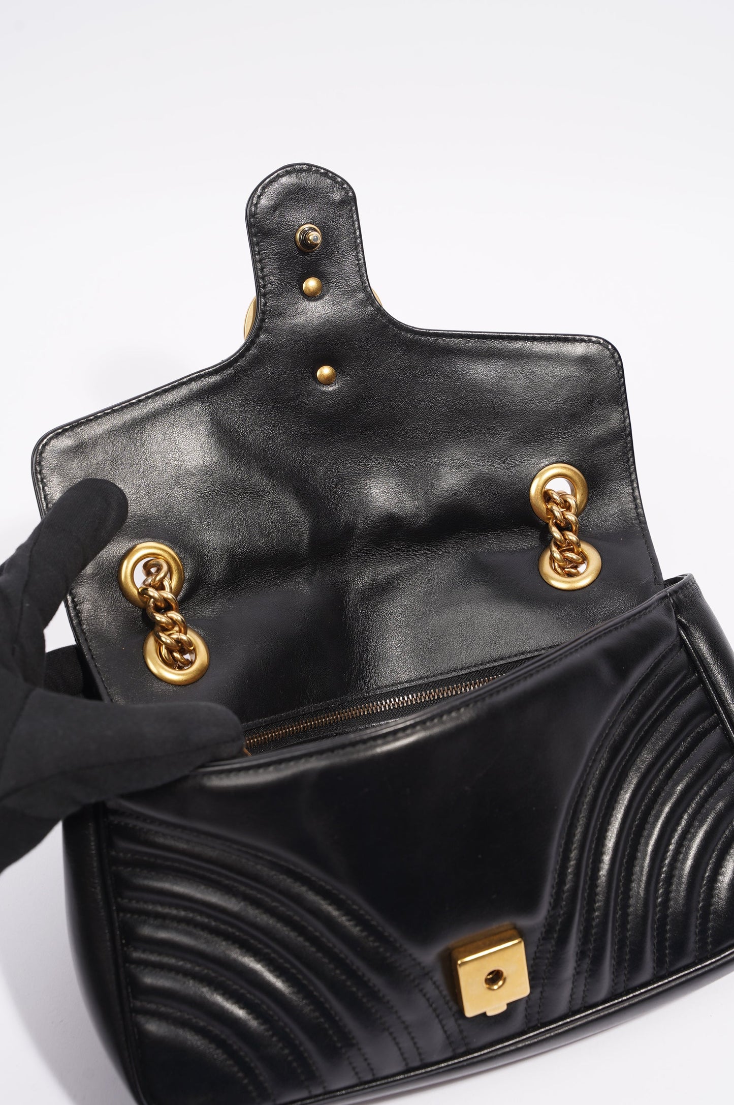 Gucci Marmont GG Flap Bag Black Leather Small