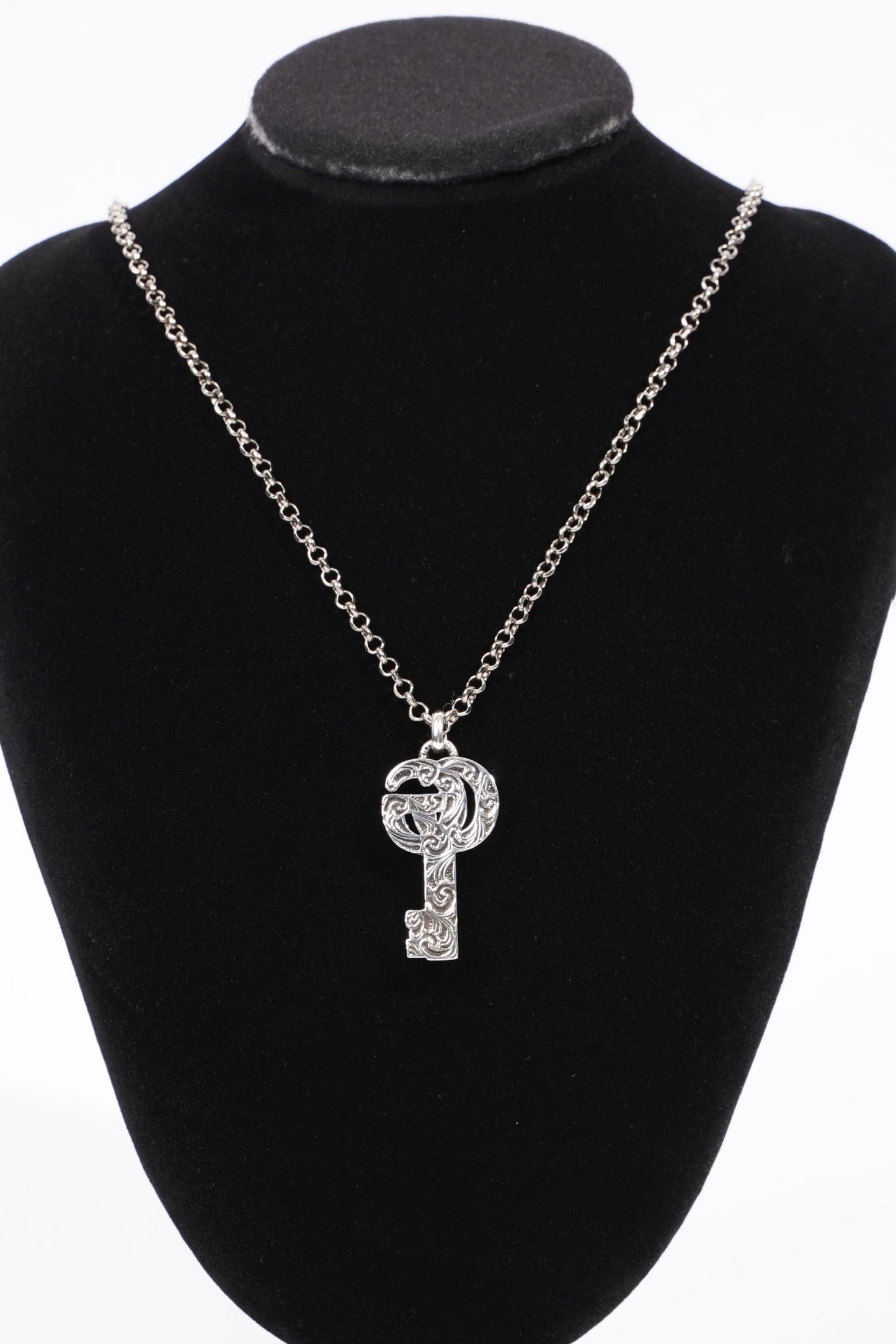 Gucci Womens Marmont GG Key Necklace Sterling Silver