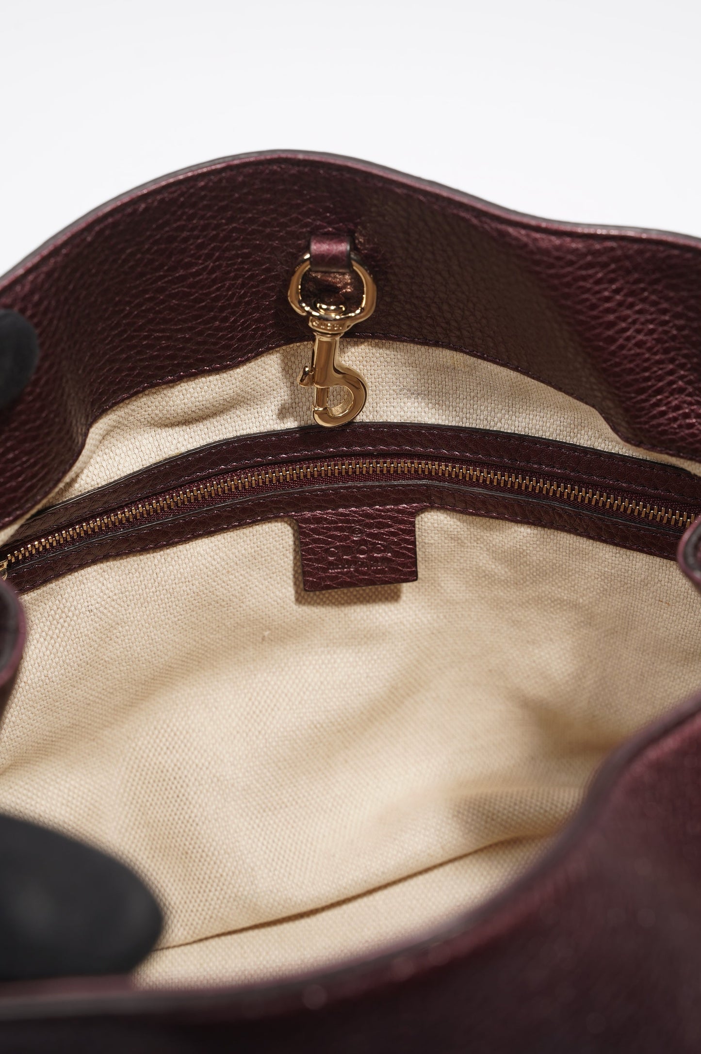 Gucci Womens Soho Chain Bag Purple Leather