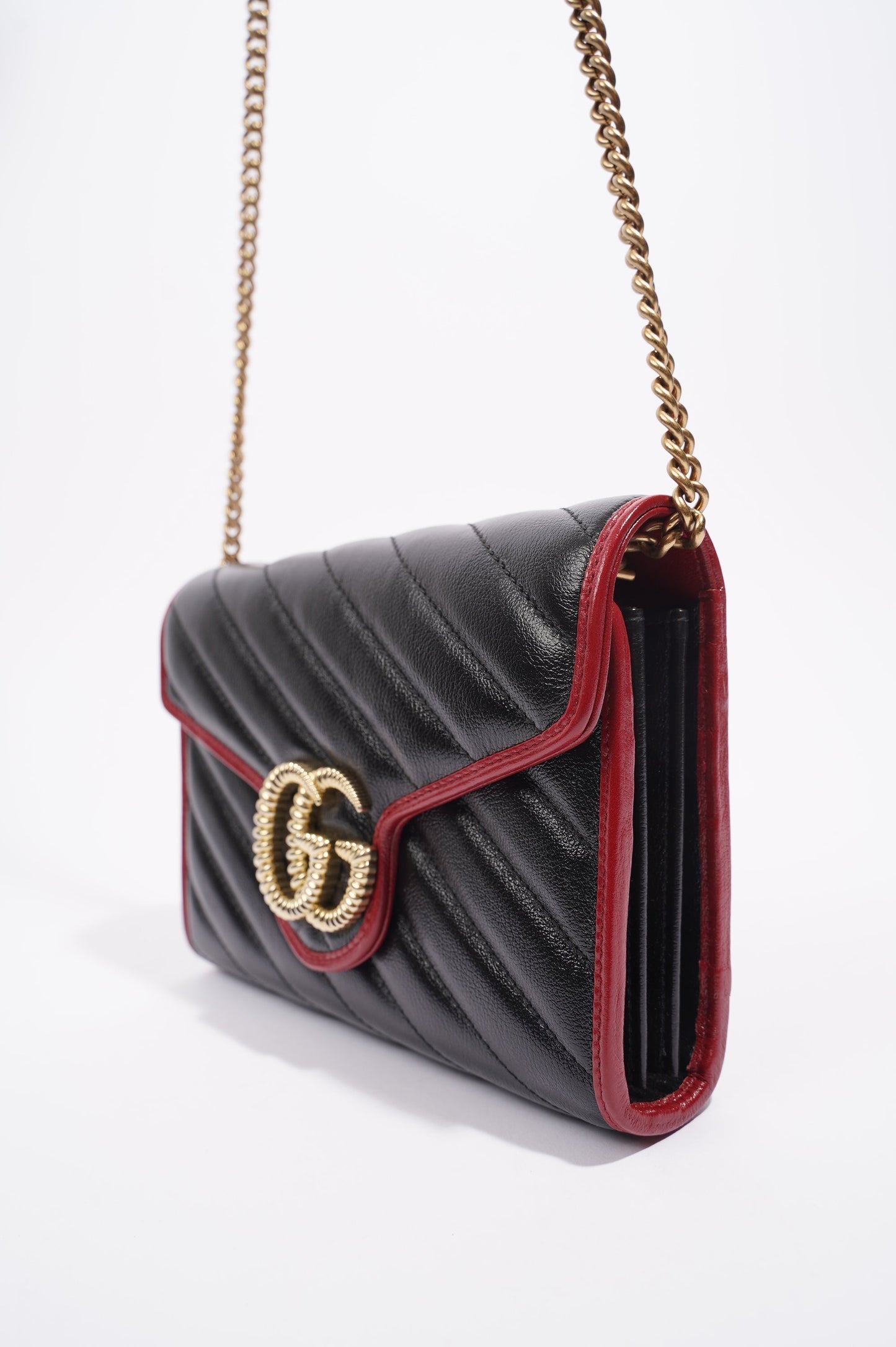 Gucci Womens Marmont Flap Chain Wallet Black / Red