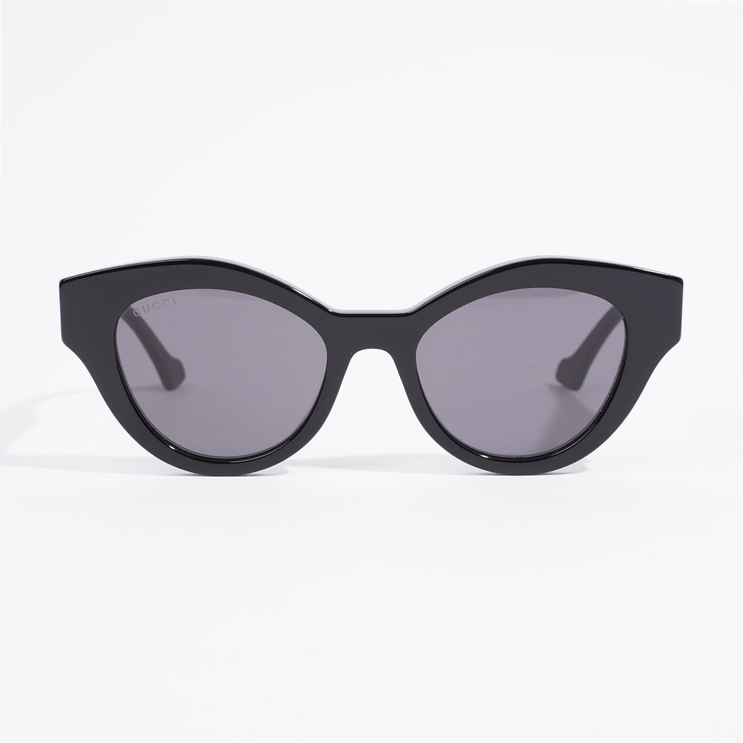 Gucci Cat Eye Sunglasses Black Acetate 145