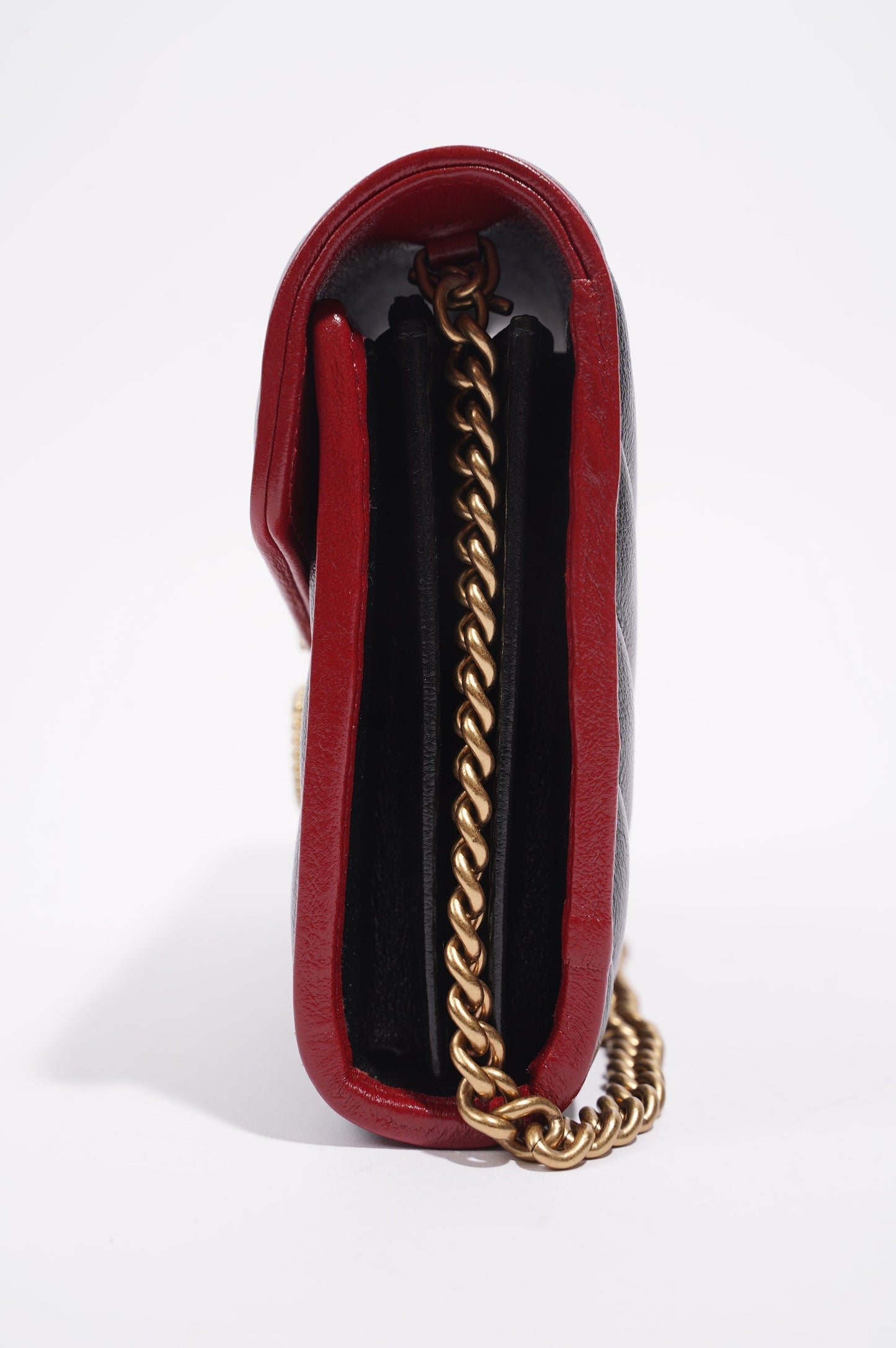 Gucci Womens Marmont Flap Chain Wallet Black / Red
