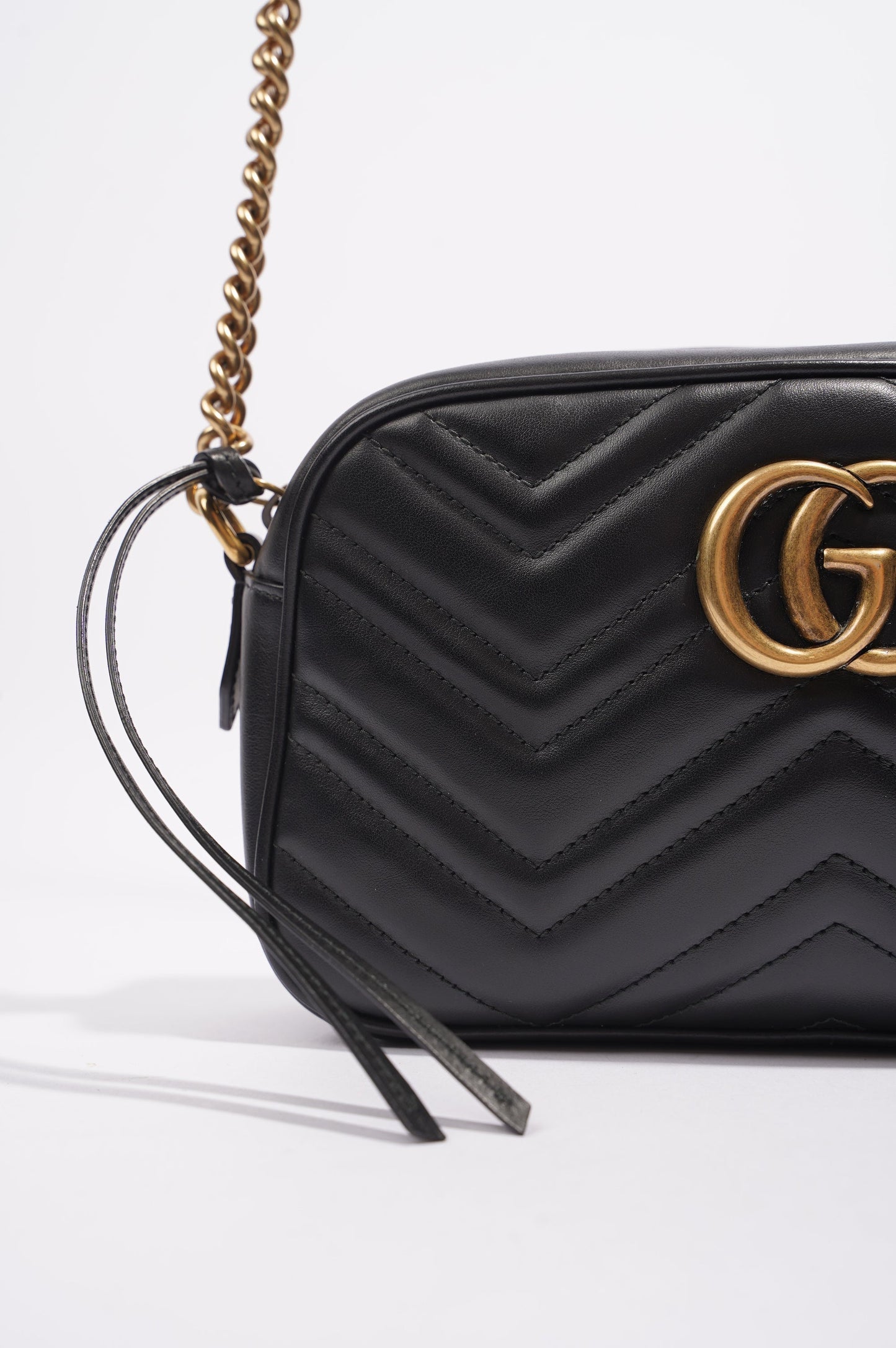 Gucci Womens Marmont Zip Black Matelasse Leather Small
