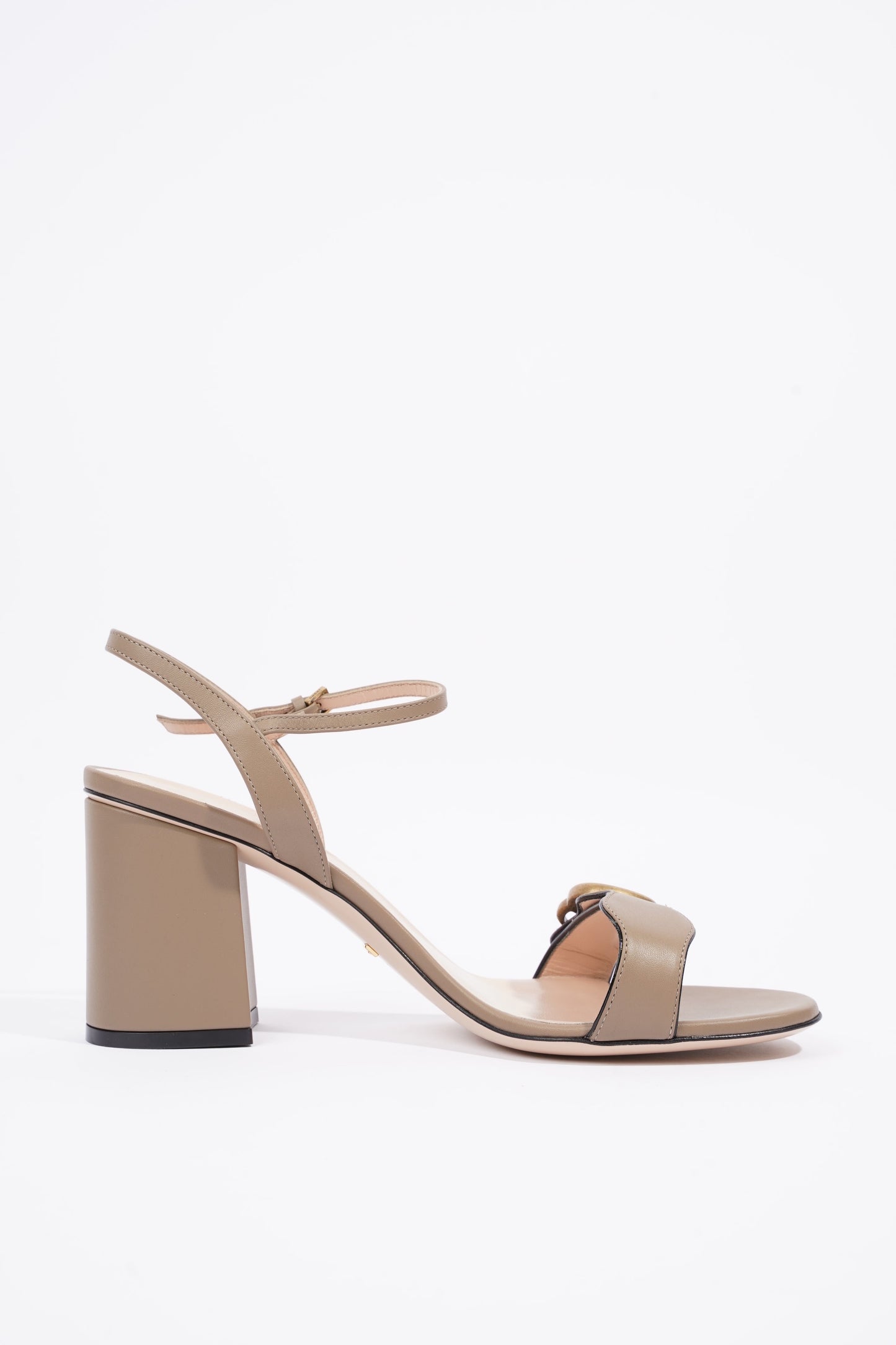 Gucci Womens Marmont Sandal Beige EU 39 / UK 6