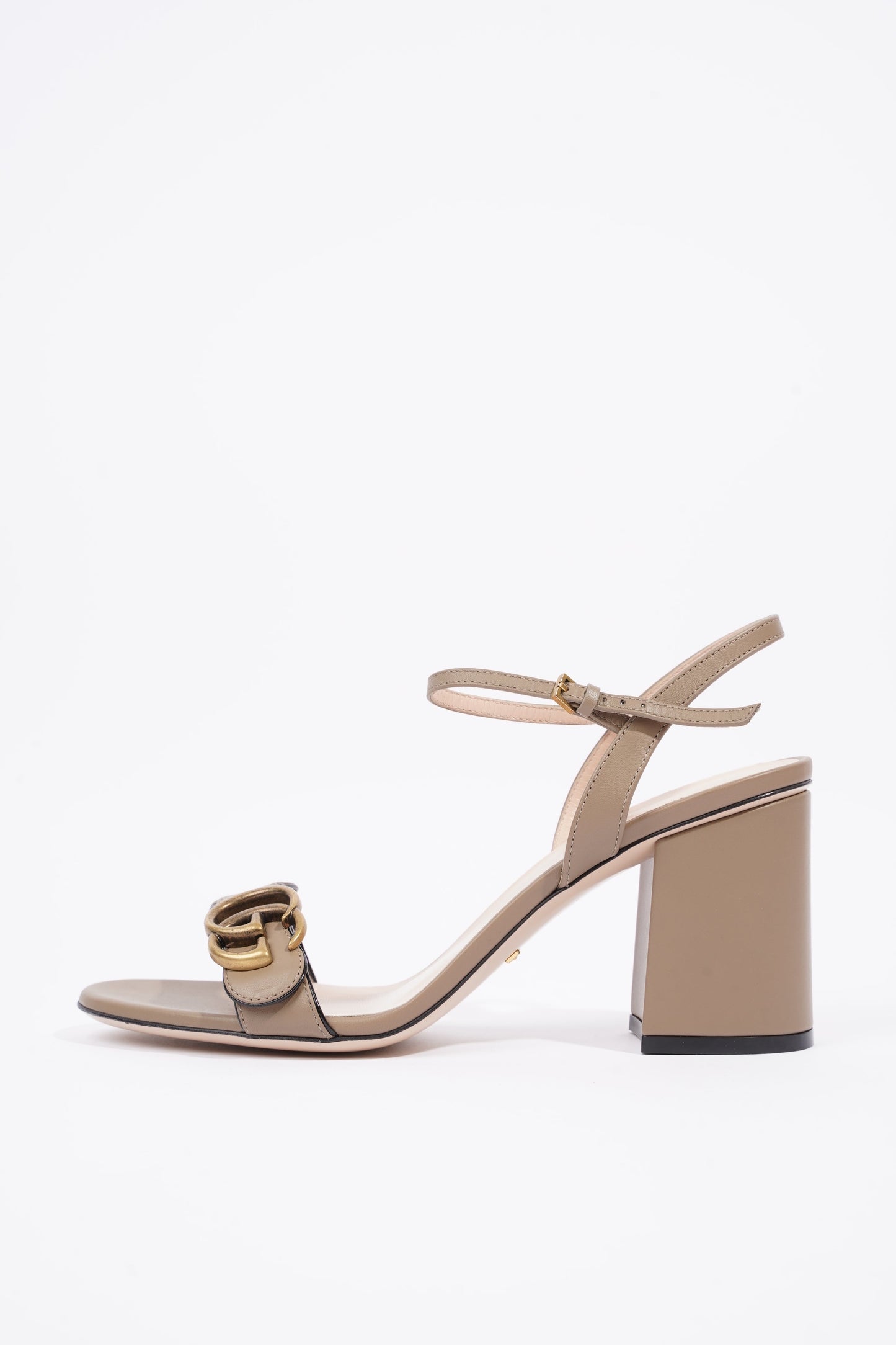 Gucci Womens Marmont Sandal Beige EU 39 / UK 6