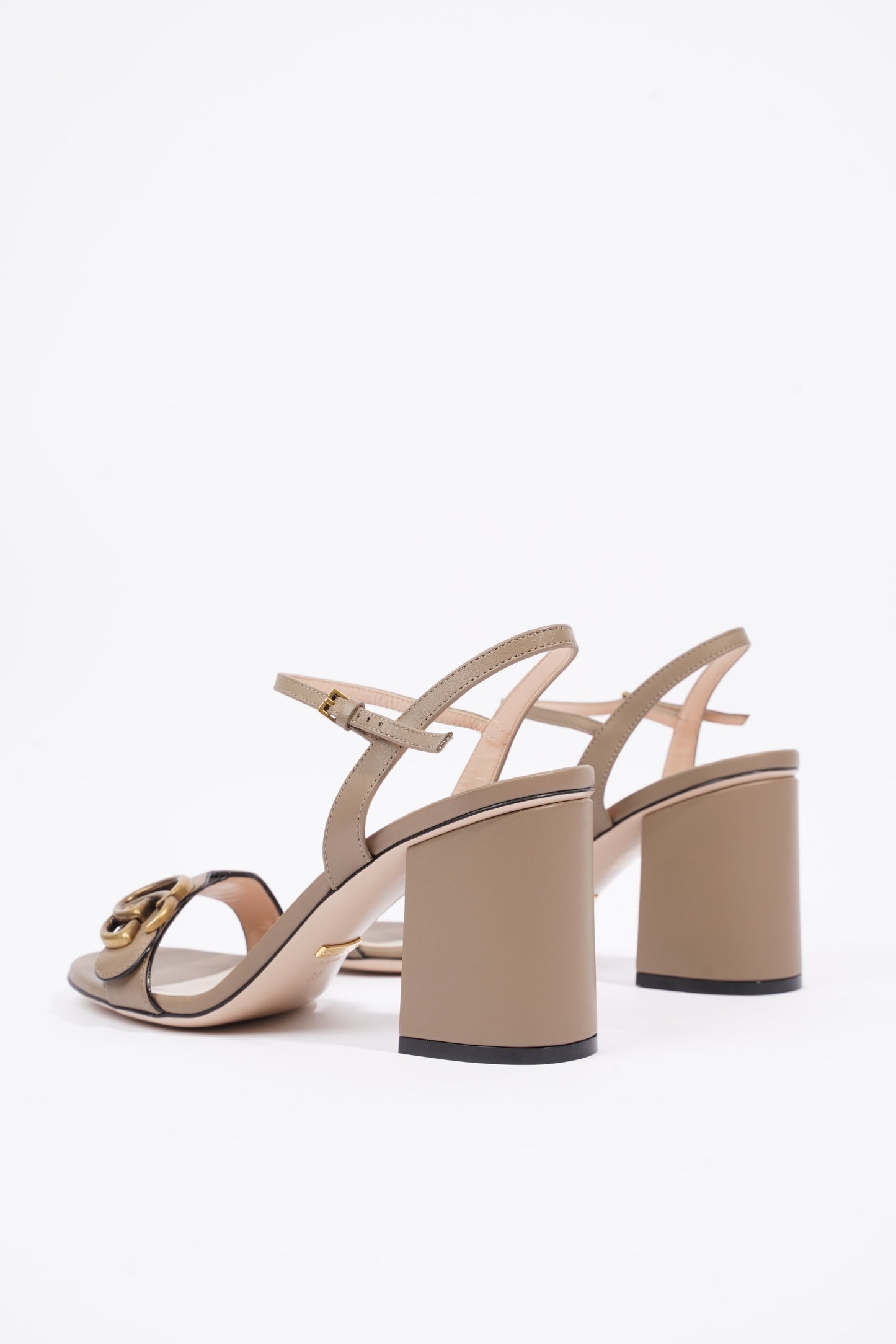 Gucci Womens Marmont Sandal Beige EU 39 / UK 6