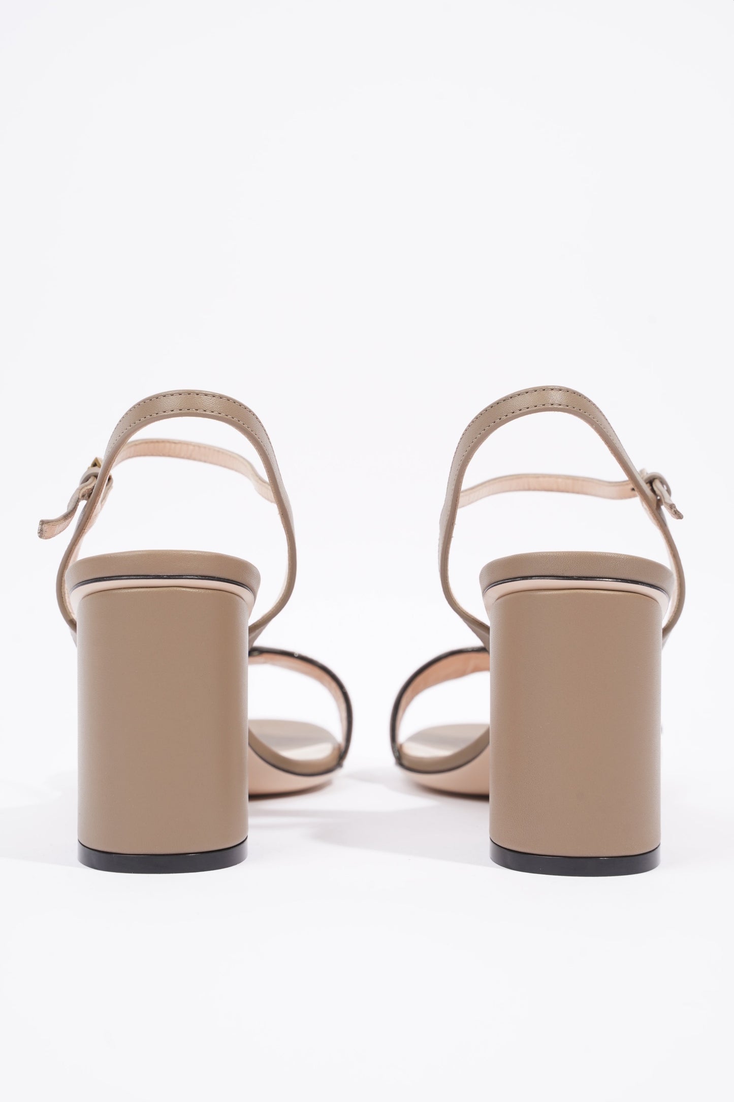 Gucci Womens Marmont Sandal Beige EU 39 / UK 6