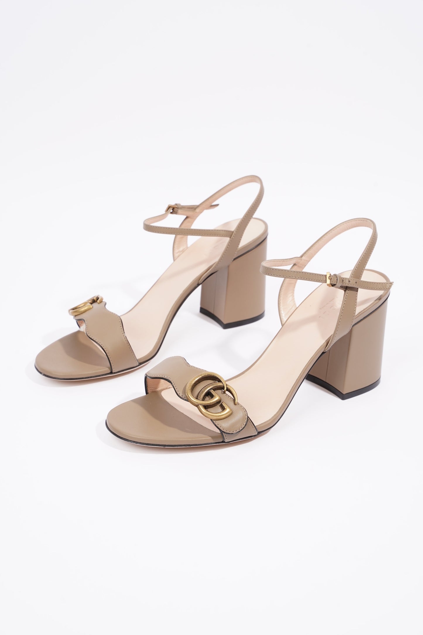 Gucci Womens Marmont Sandal Beige EU 39 / UK 6