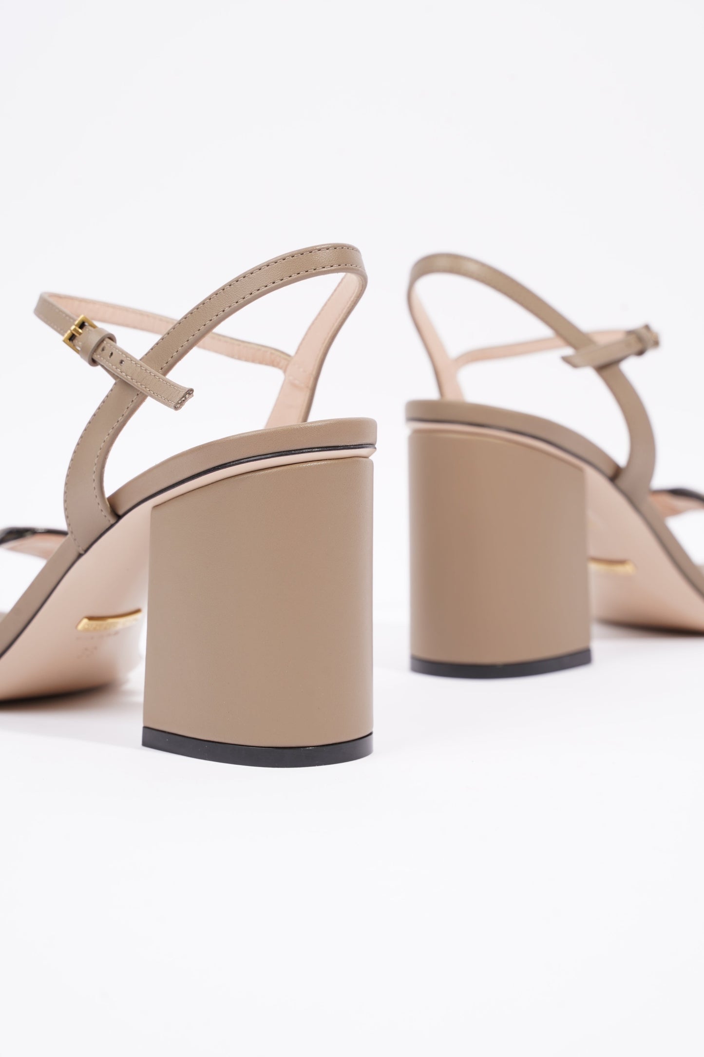 Gucci Womens Marmont Sandal Beige EU 39 / UK 6
