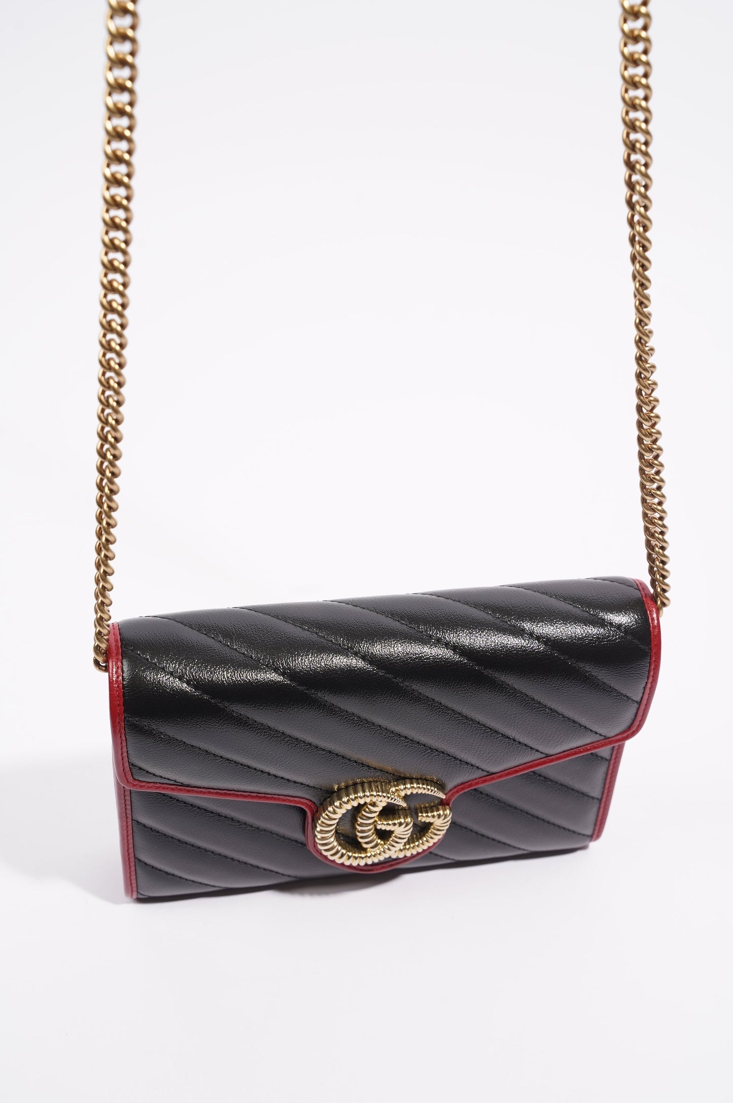 Gucci Womens Marmont Flap Chain Wallet Black / Red