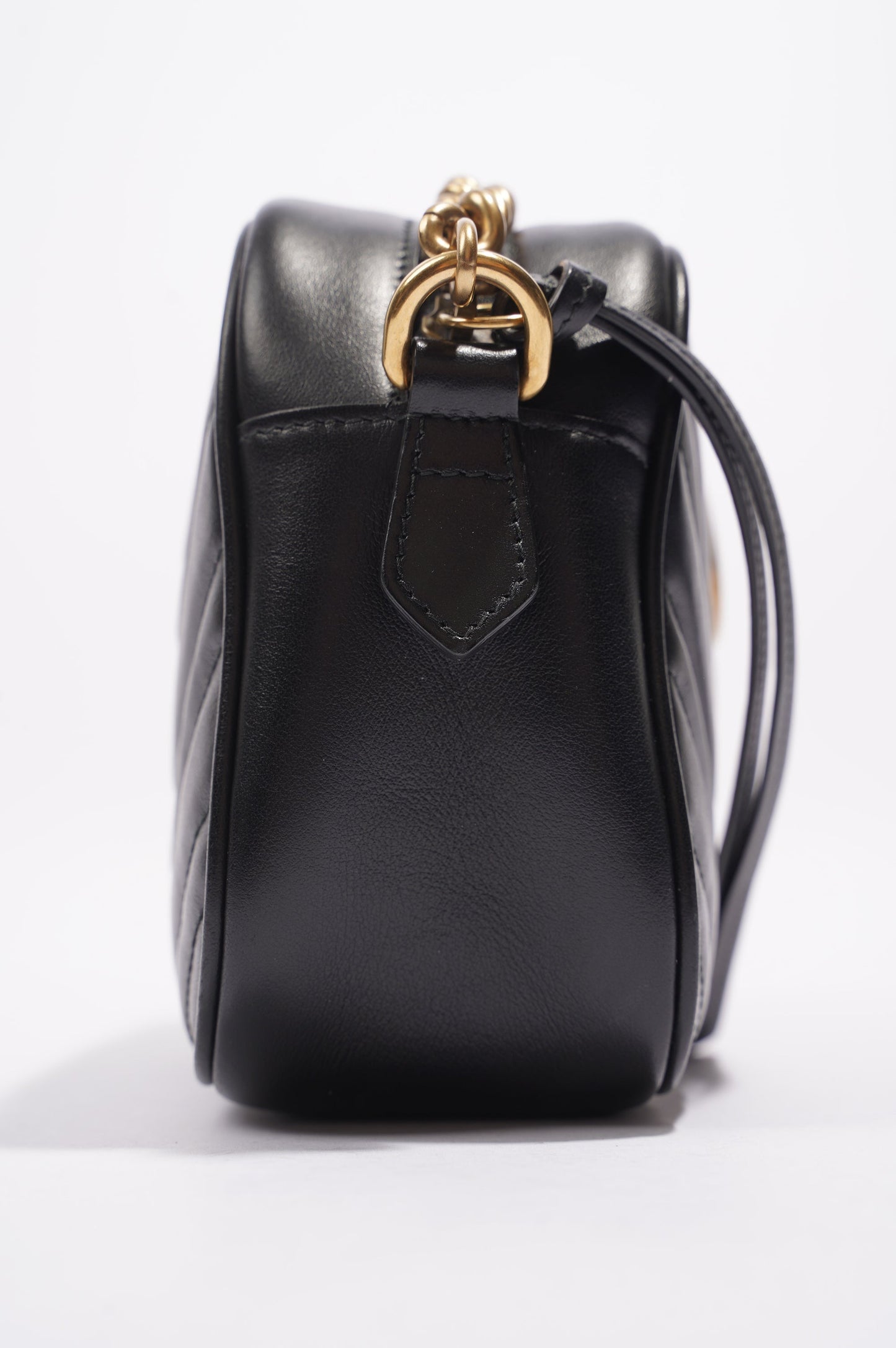 Gucci Womens Marmont Zip Black Matelasse Leather Small