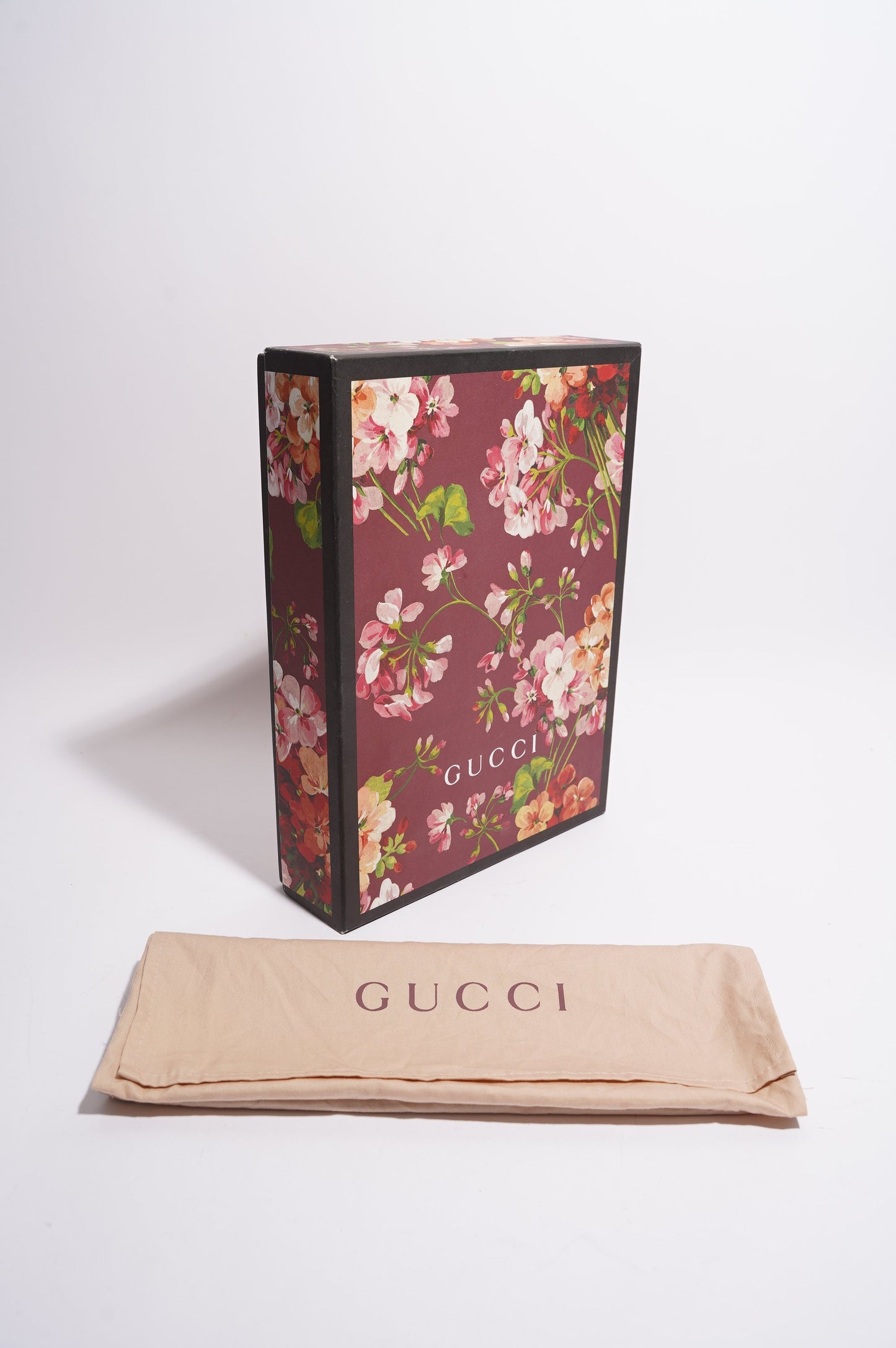 Gucci Womens Toiletry Pouch Floral