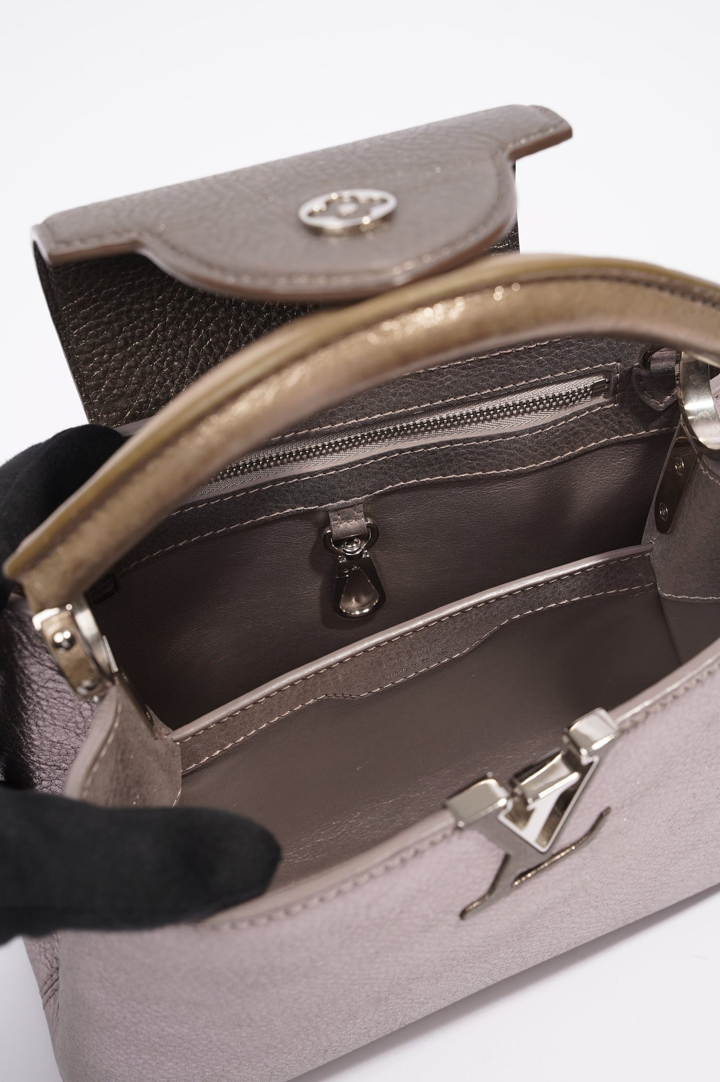 Louis Vuitton Cappucines Metallic Taurillon Leather BB
