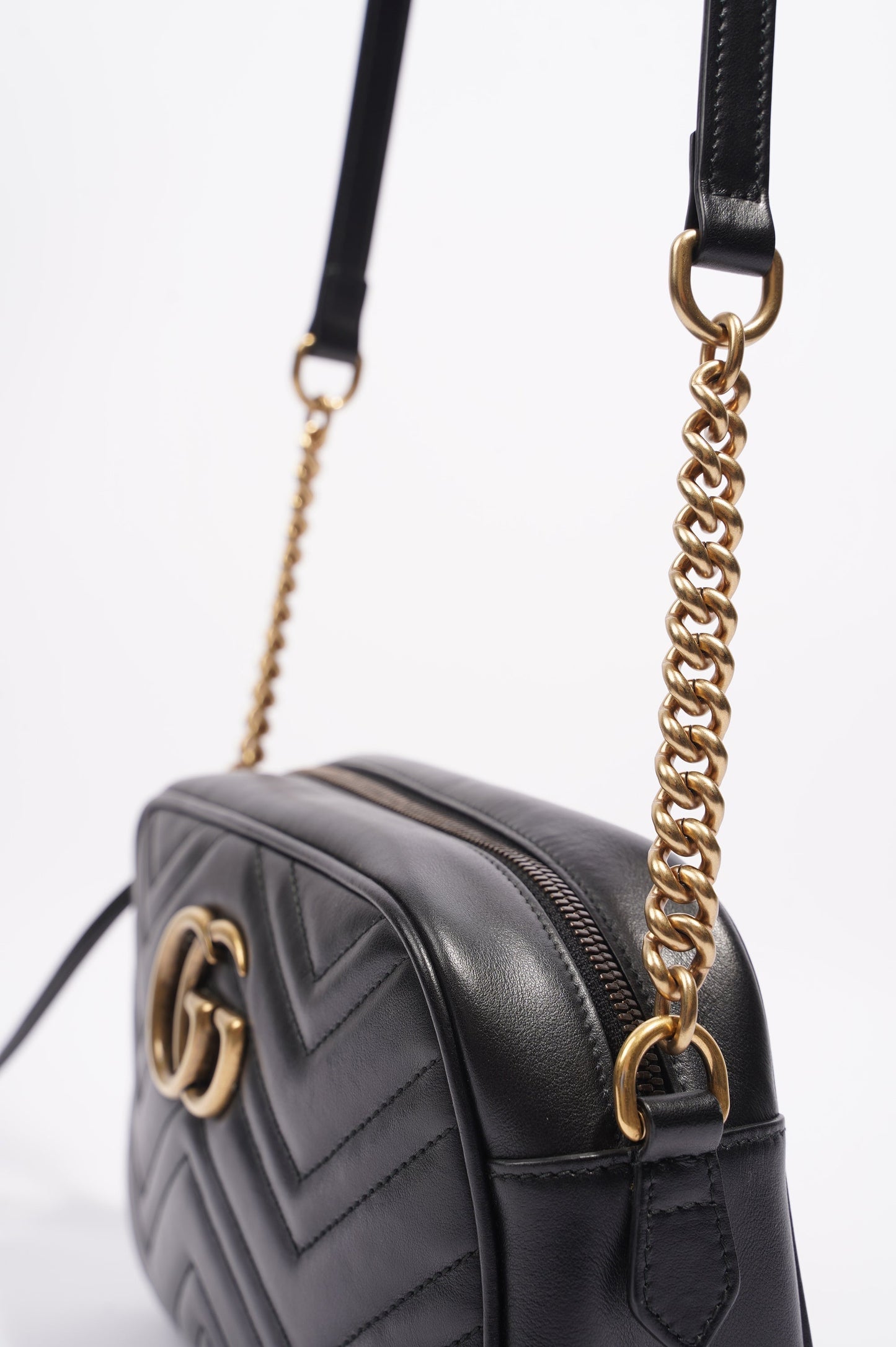 Gucci Womens Marmont Zip Black Matelasse Leather Small