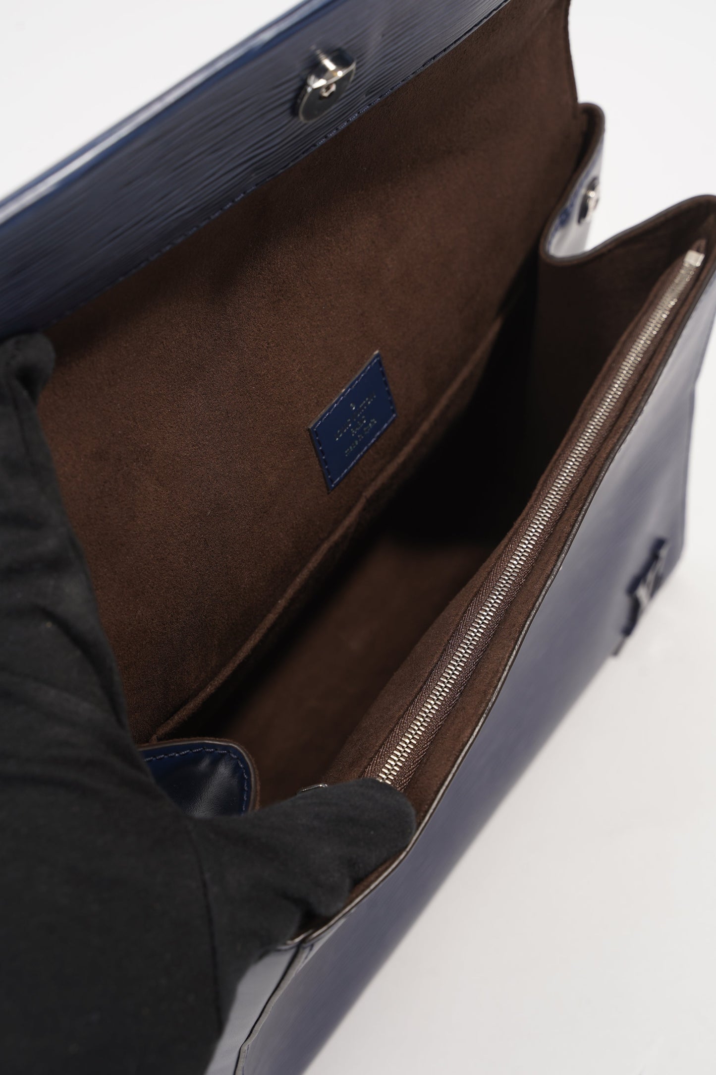 Louis Vuitton Cluny MM Navy Epi Leather
