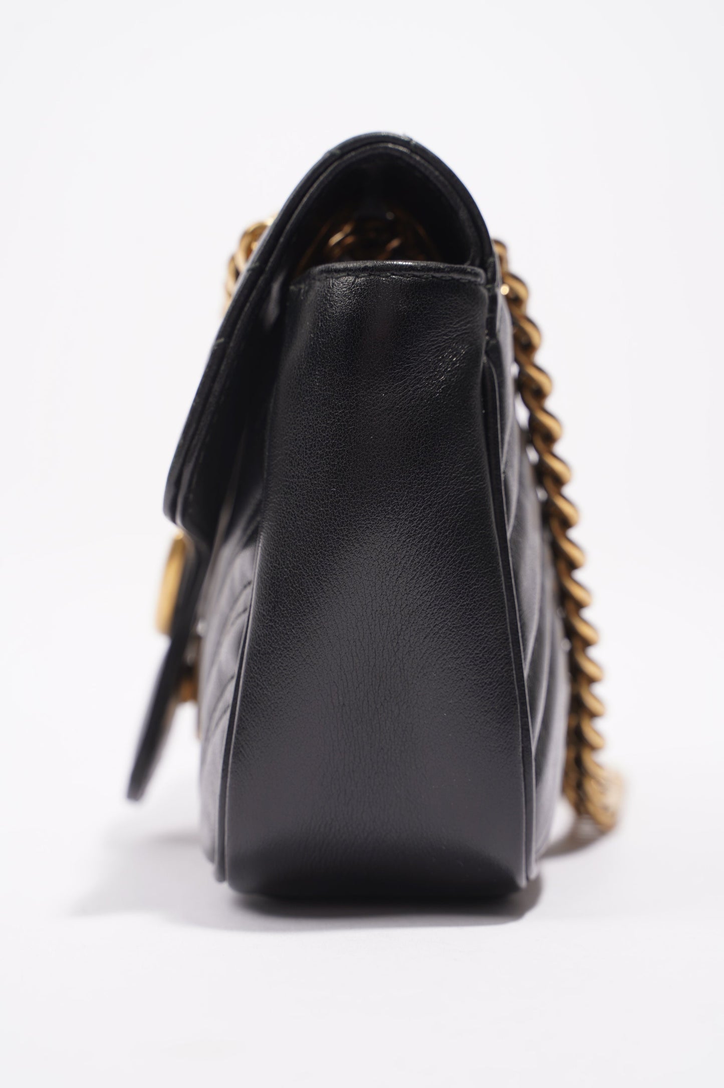 Gucci Womens Marmont Flap Black Leather Mini