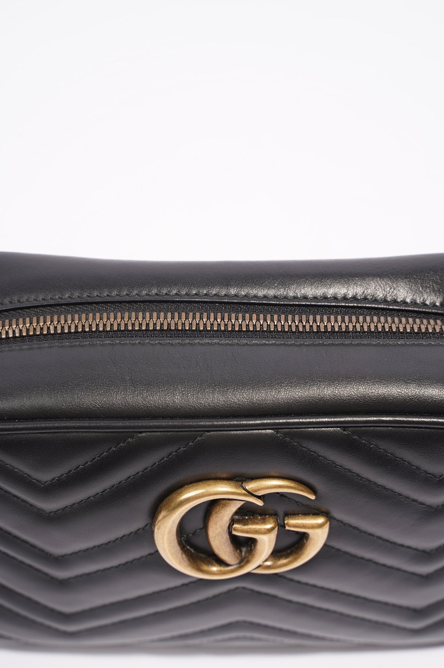 Gucci Womens Marmont Zip Black Matelasse Leather Small
