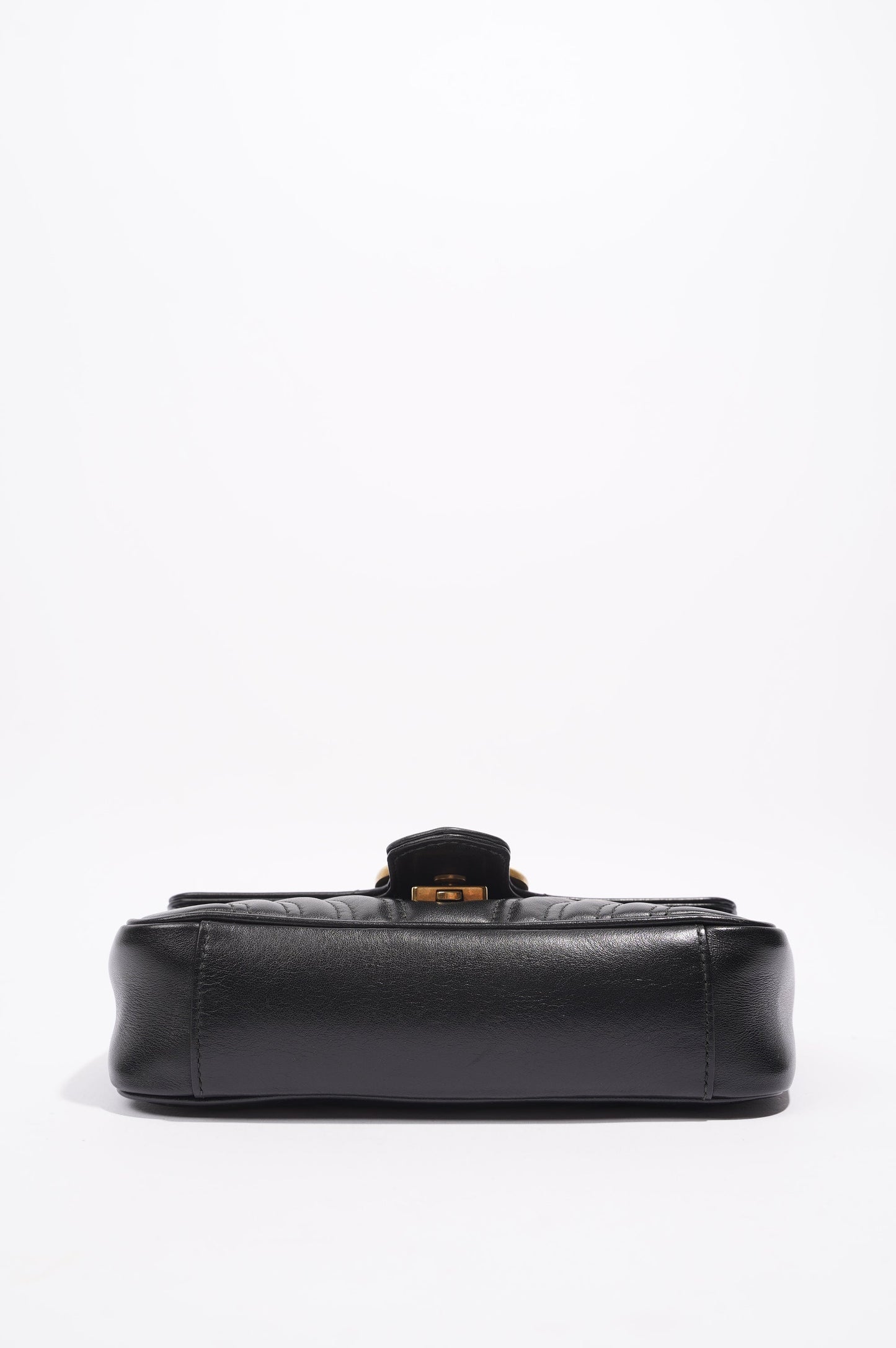 Gucci Womens Marmont Flap Black Leather Mini