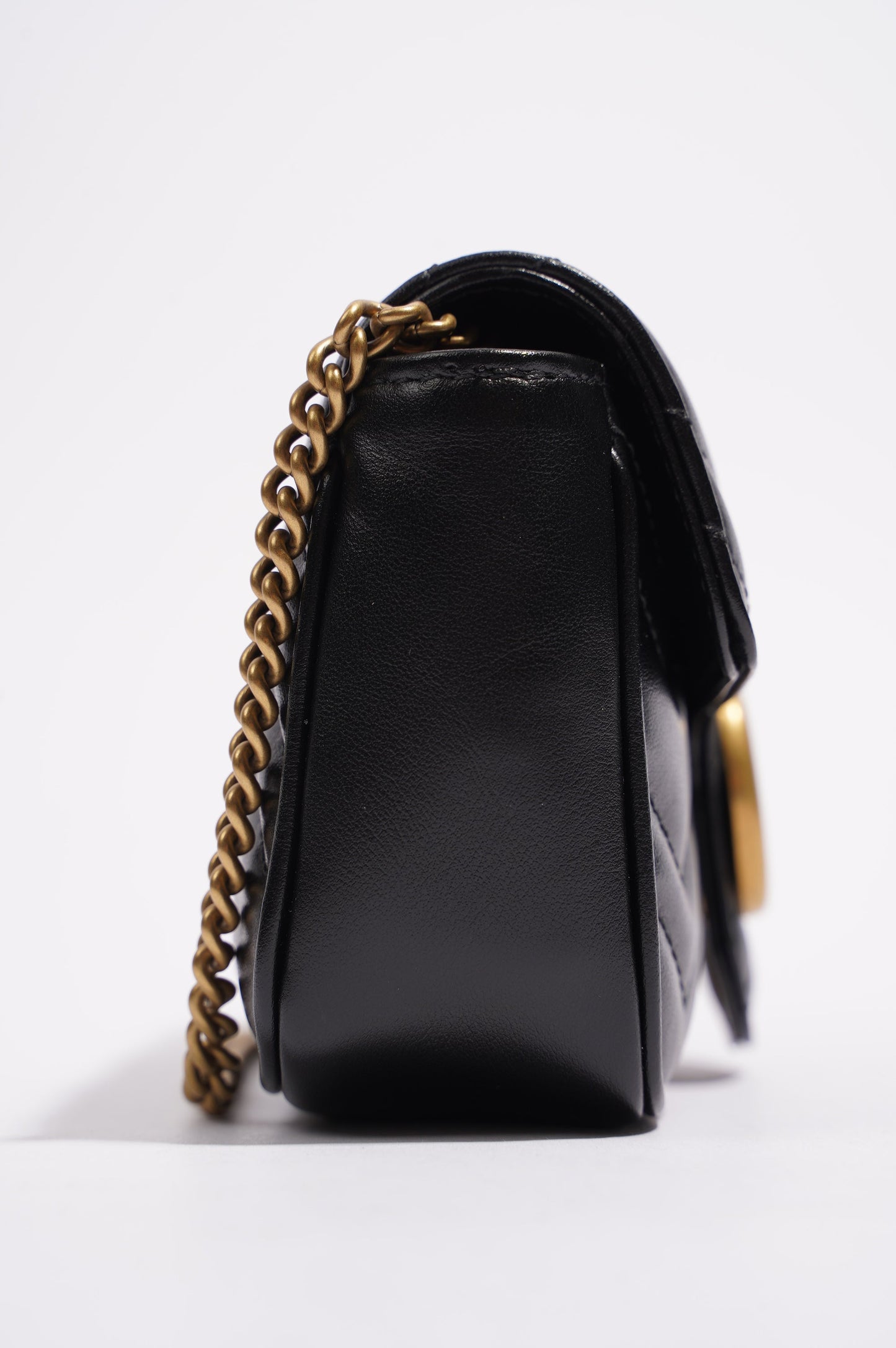 Gucci Womens Marmont Flap Black / Gold Super Mini