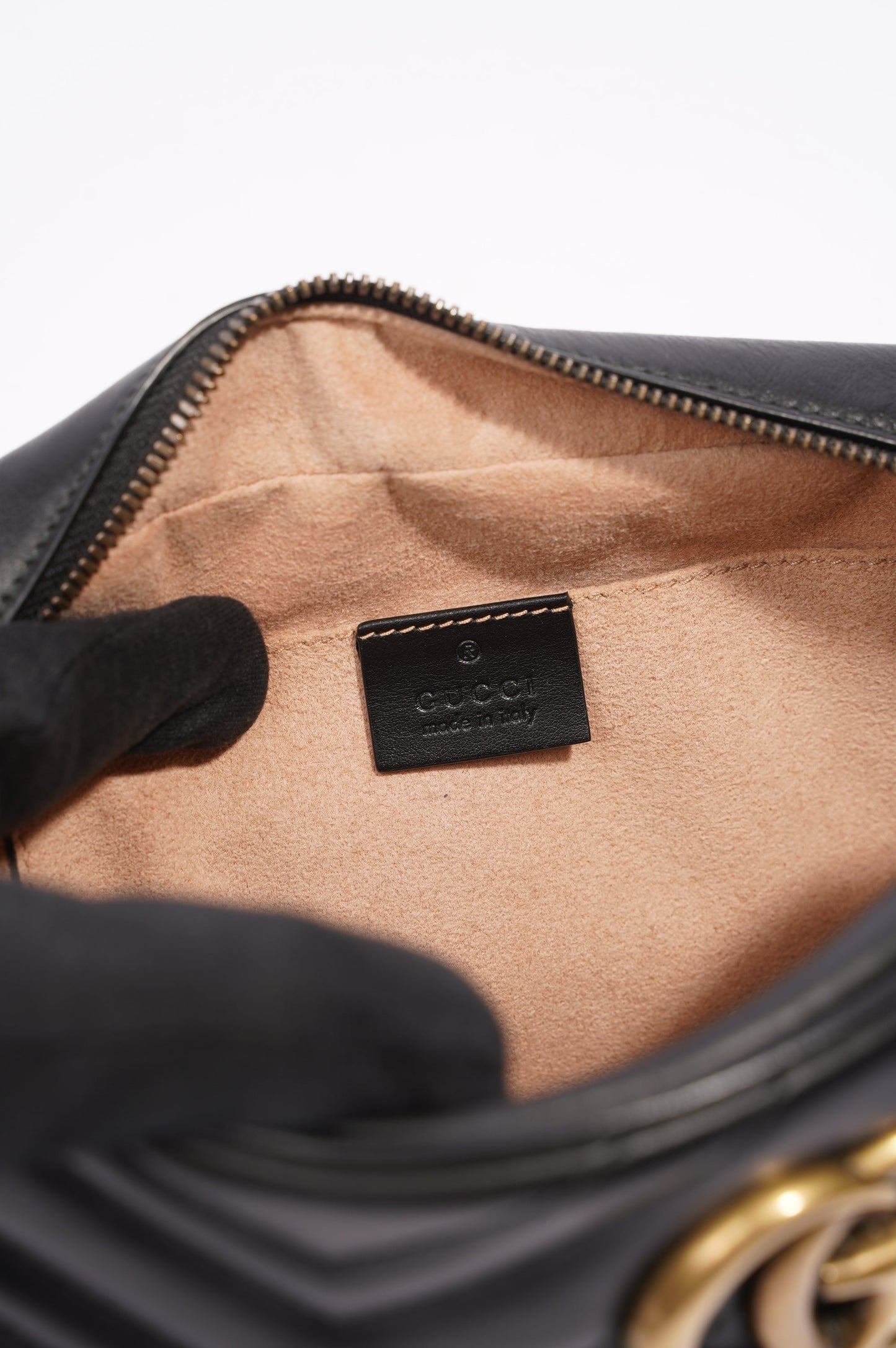 Gucci Womens Marmont Zip Black Matelasse Leather Small