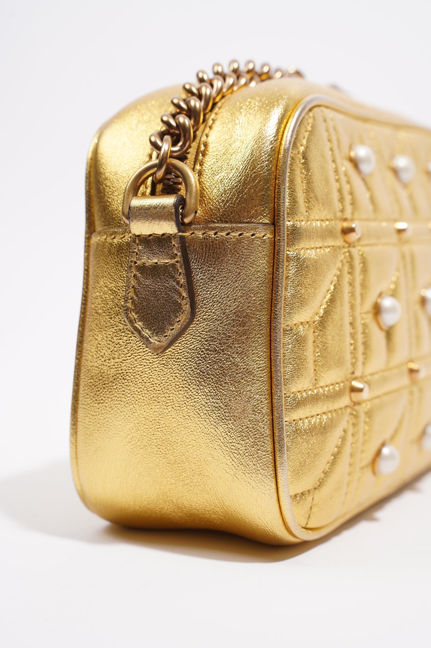 Gucci Womens Marmont GG Zip Bag Golden Leather Small