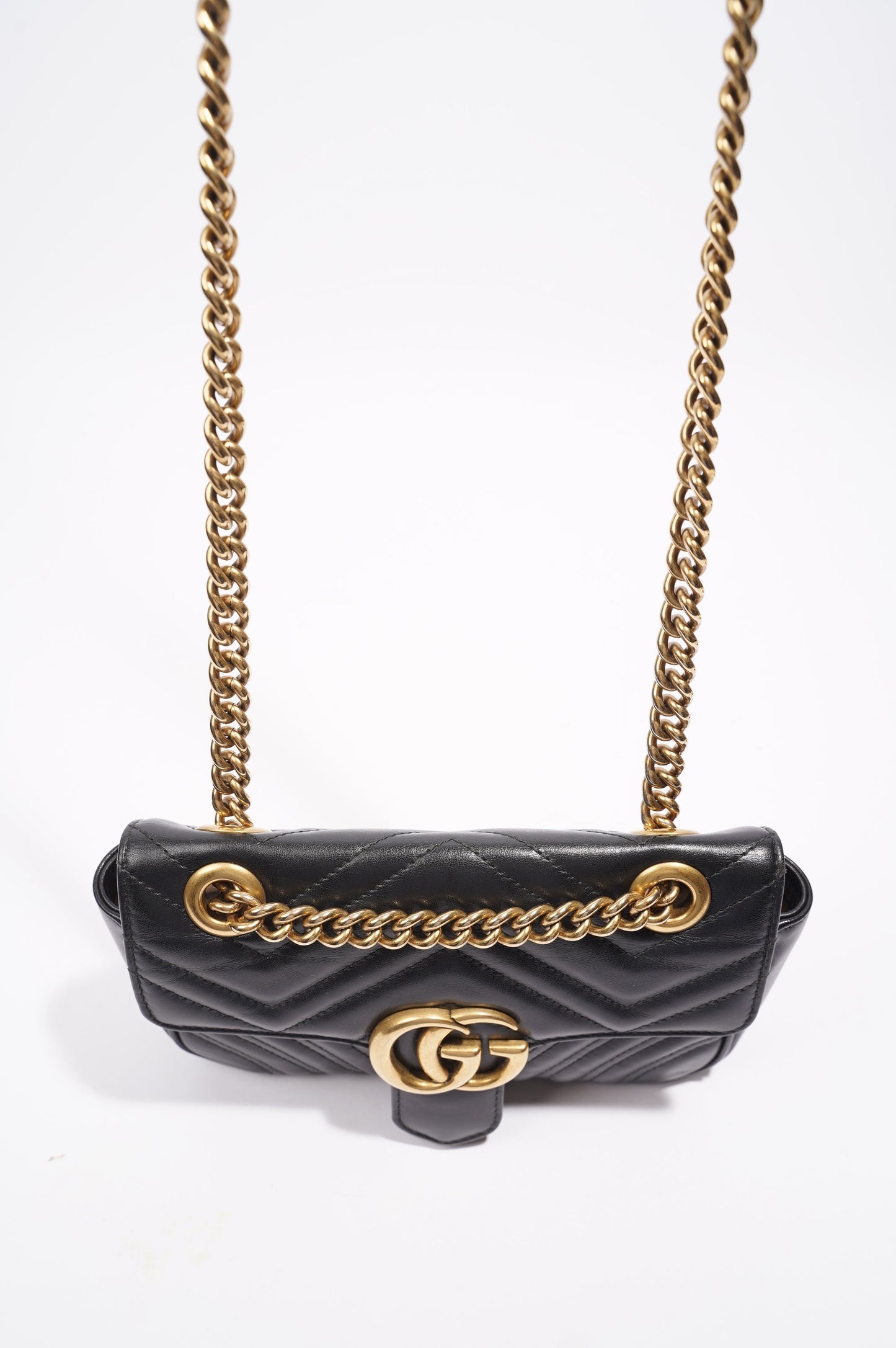 Gucci Womens Marmont Flap Black Leather Mini