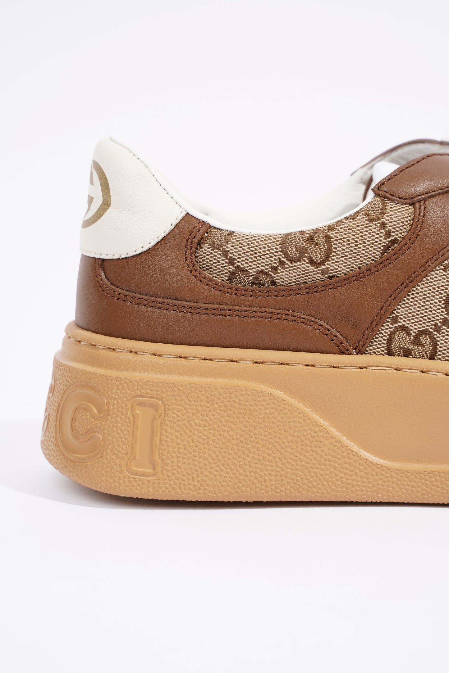 Gucci Womens GG Sneaker Beige / Ebony EU 40 / UK 7