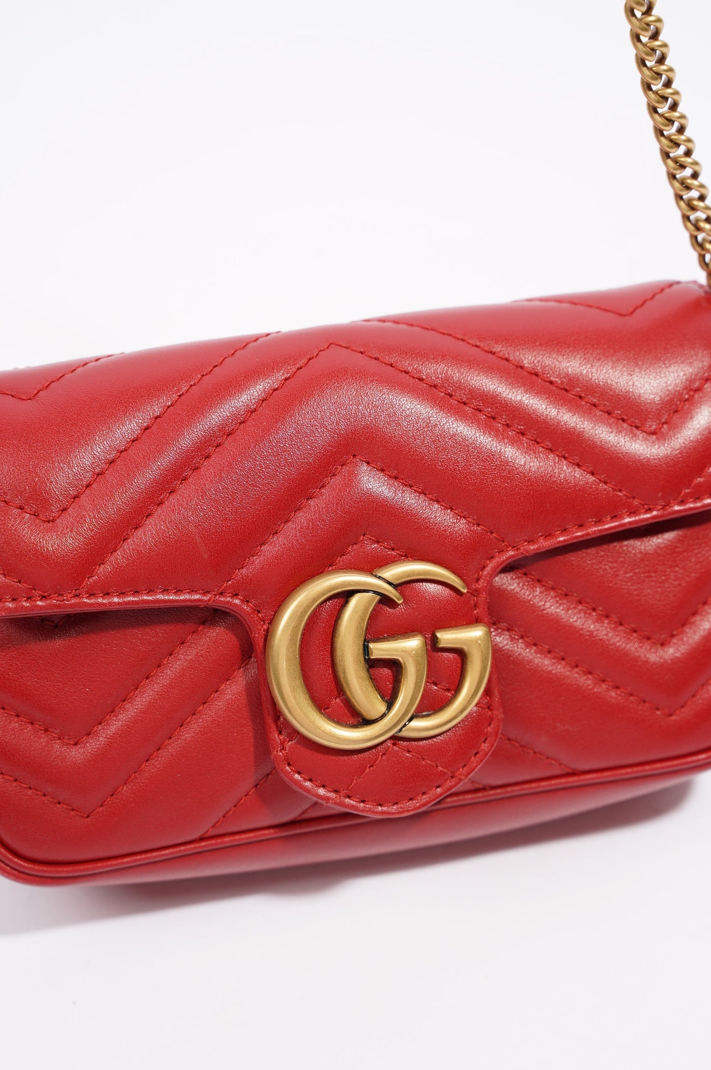 Gucci Womens Marmont Flap Red / Gold Super Mini