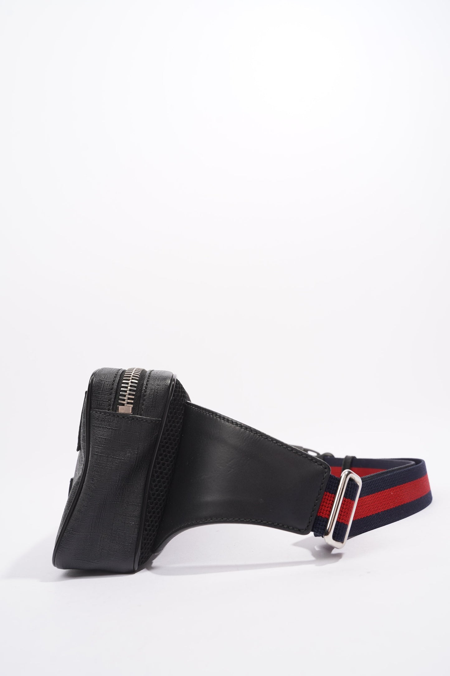 Gucci Mens Soft Zip Belt Bag Black Canvas Small
