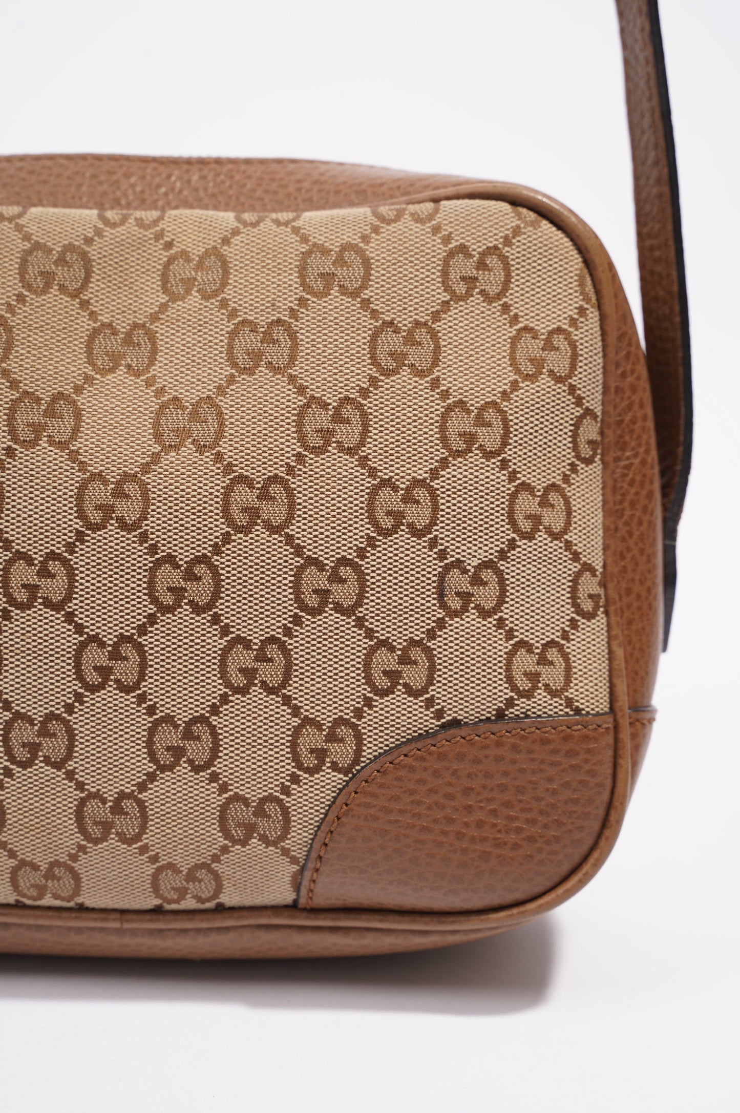 Gucci Womens Bree Messenger Bag Beige / Brown Canvas / Leather