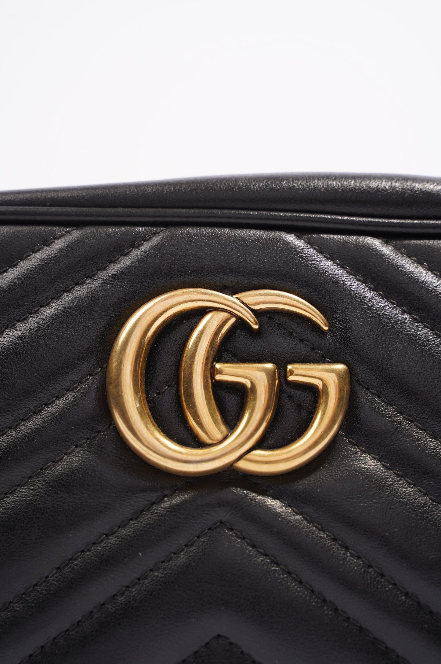 Gucci Womens GG Marmont Bag Black Leather Small