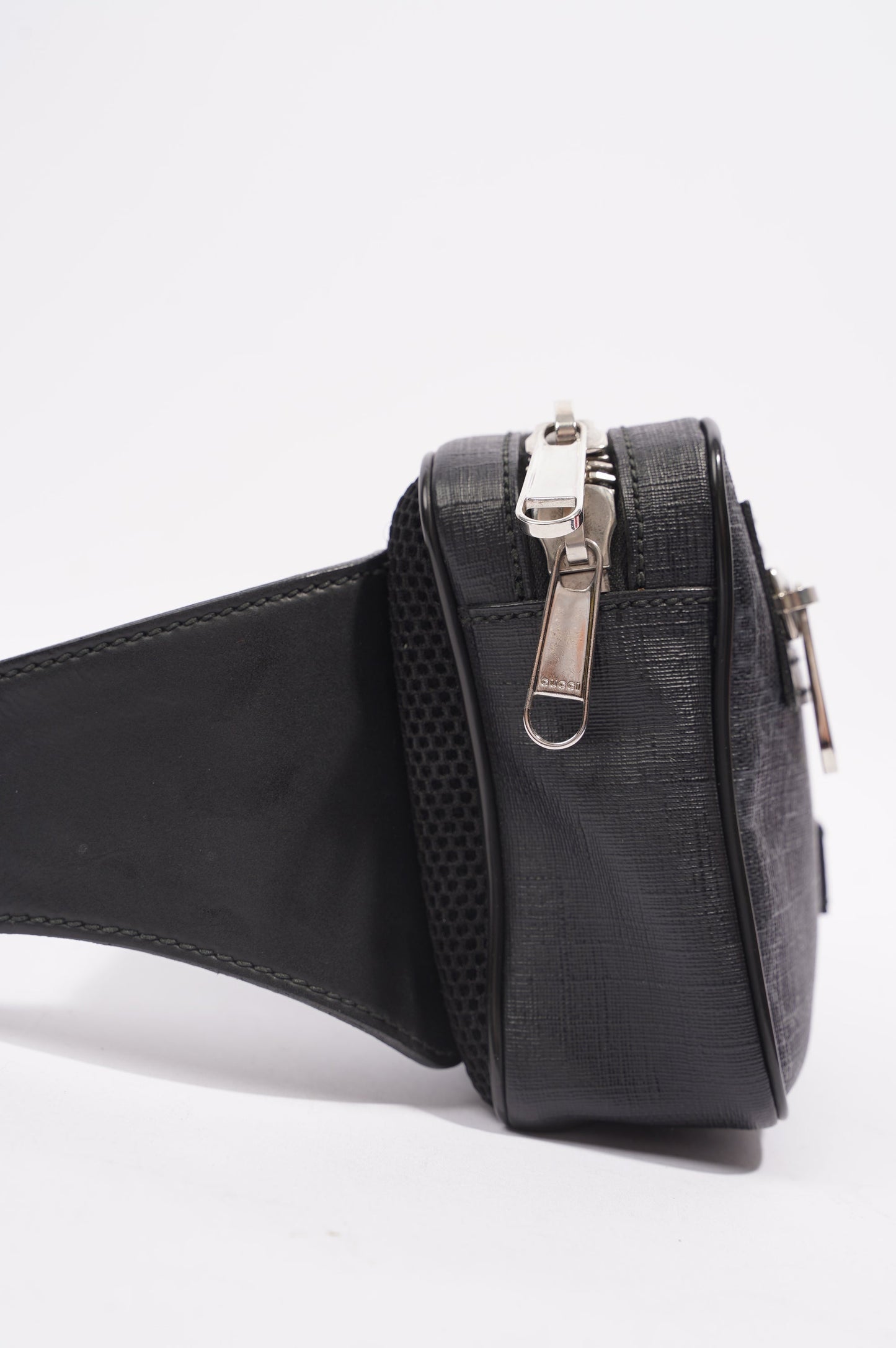 Gucci Mens Soft Zip Belt Bag Black Canvas Small