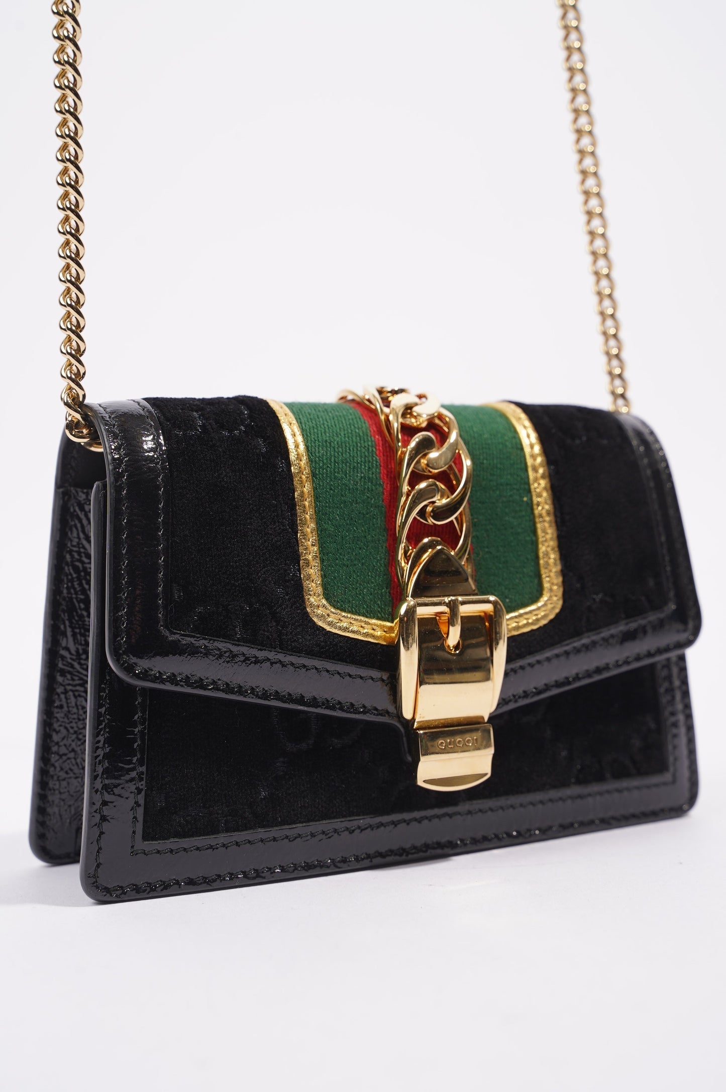 Gucci Womens Sylvie Chain Bag Black Velvet Super Mini