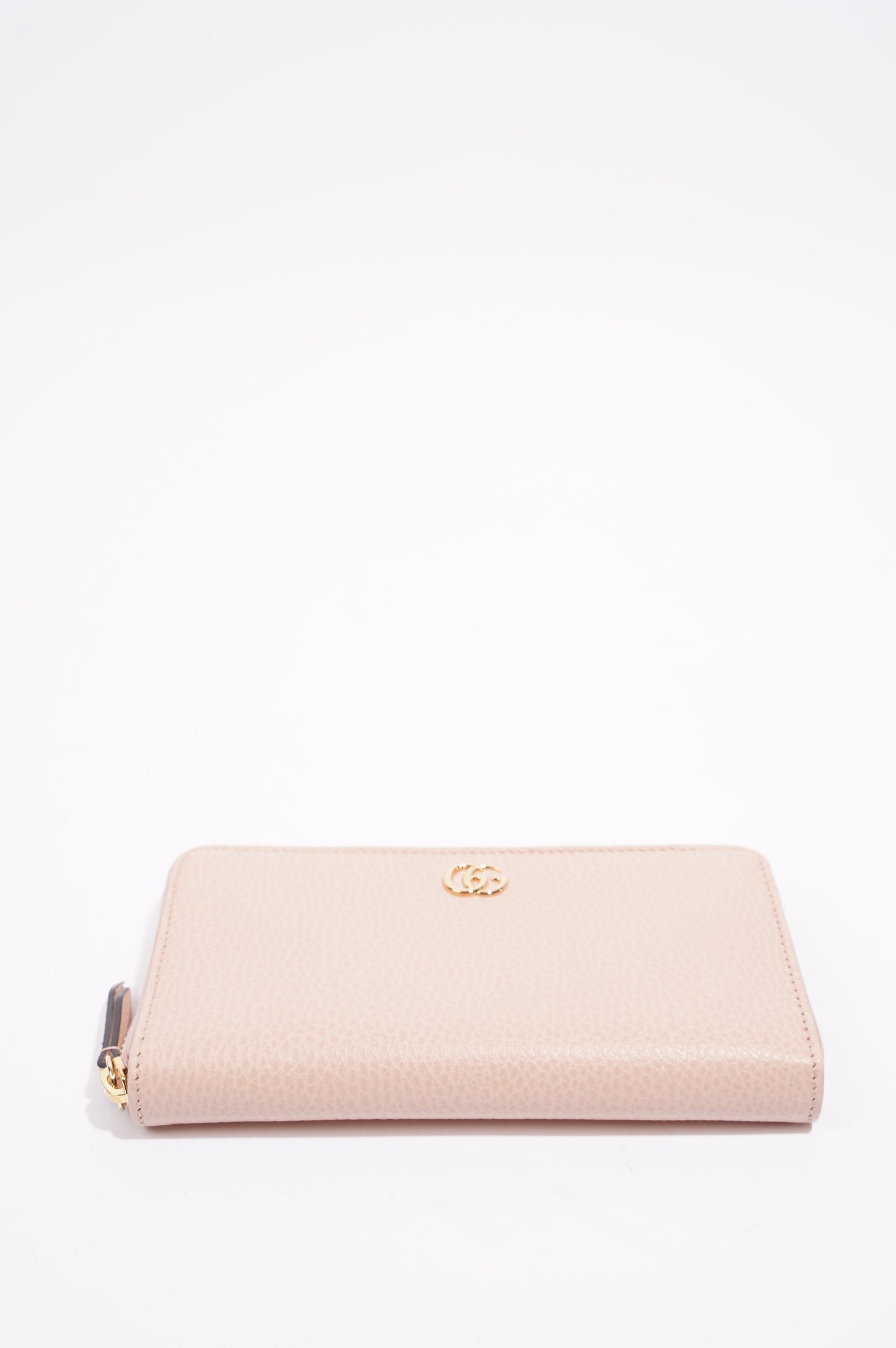 Gucci Womens Marmont Zip Around Wallet Nude