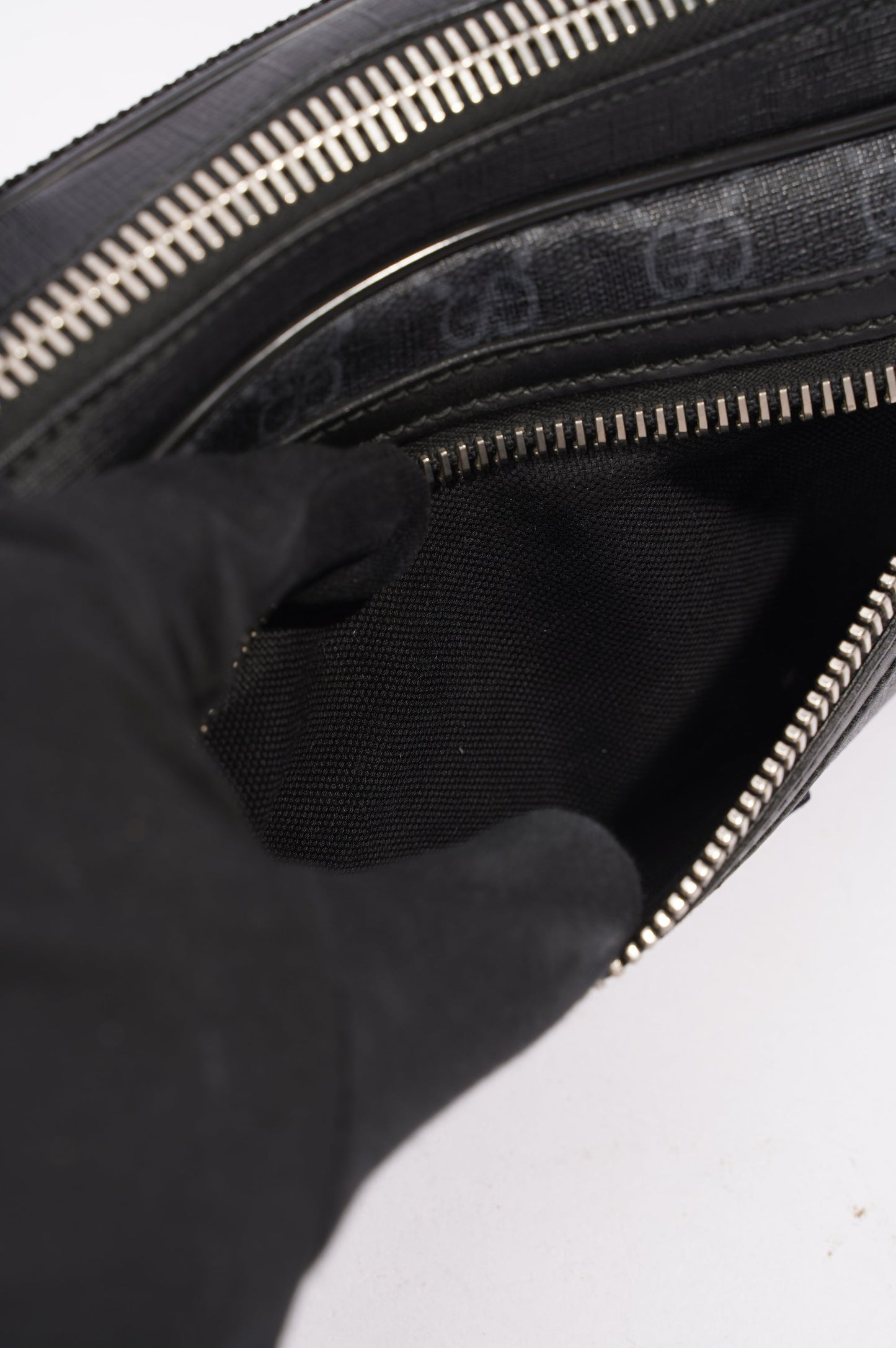 Gucci Mens Soft Zip Belt Bag Black Canvas Small