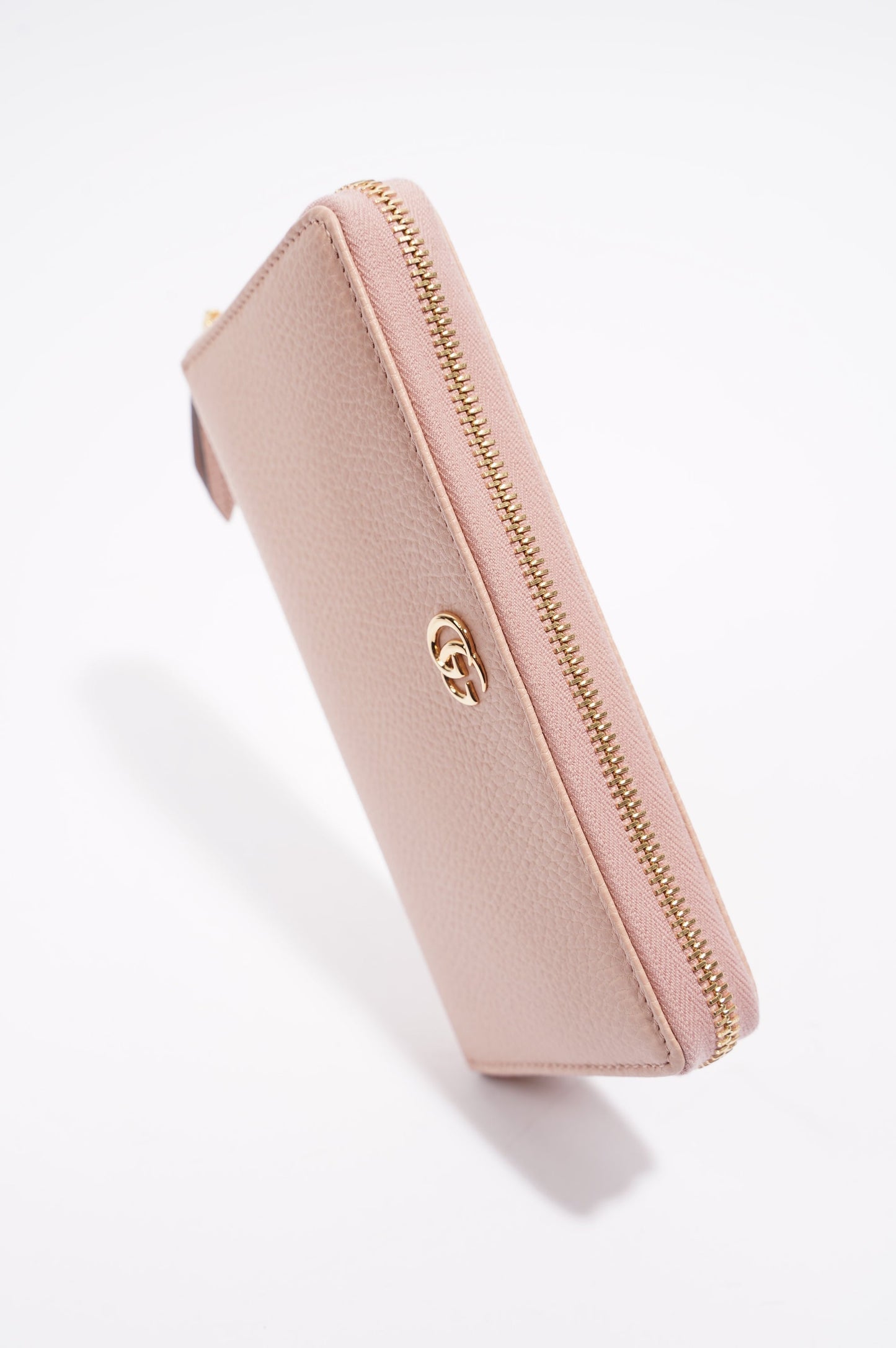 Gucci Womens Marmont Zip Around Wallet Nude