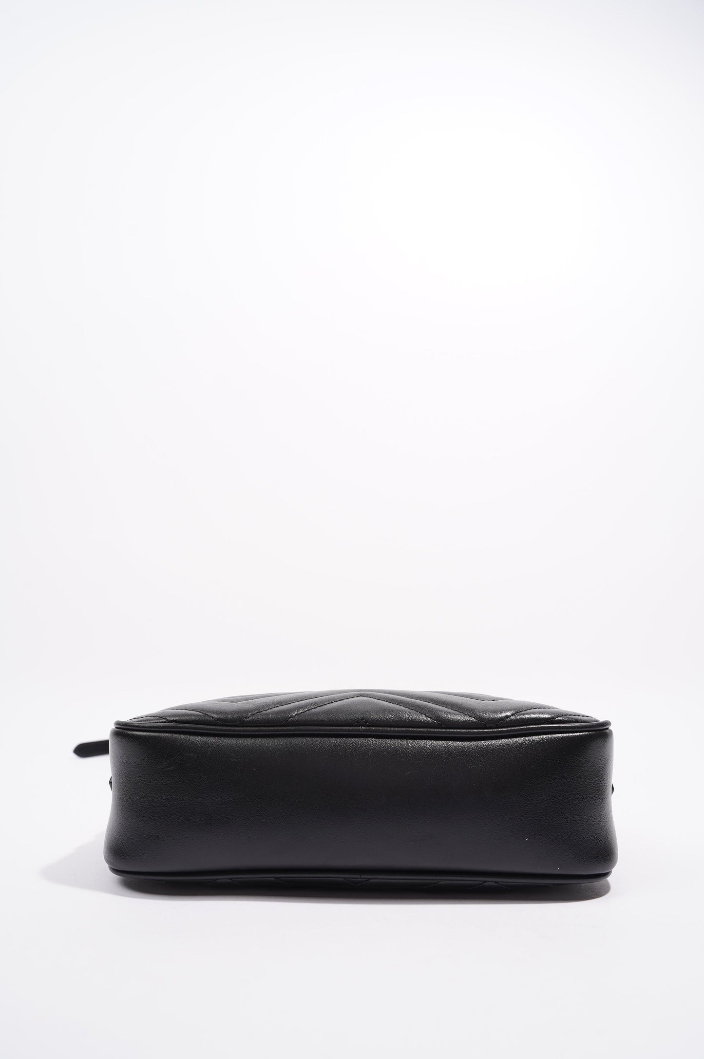 Gucci Womens GG Marmont Bag Black Leather Small