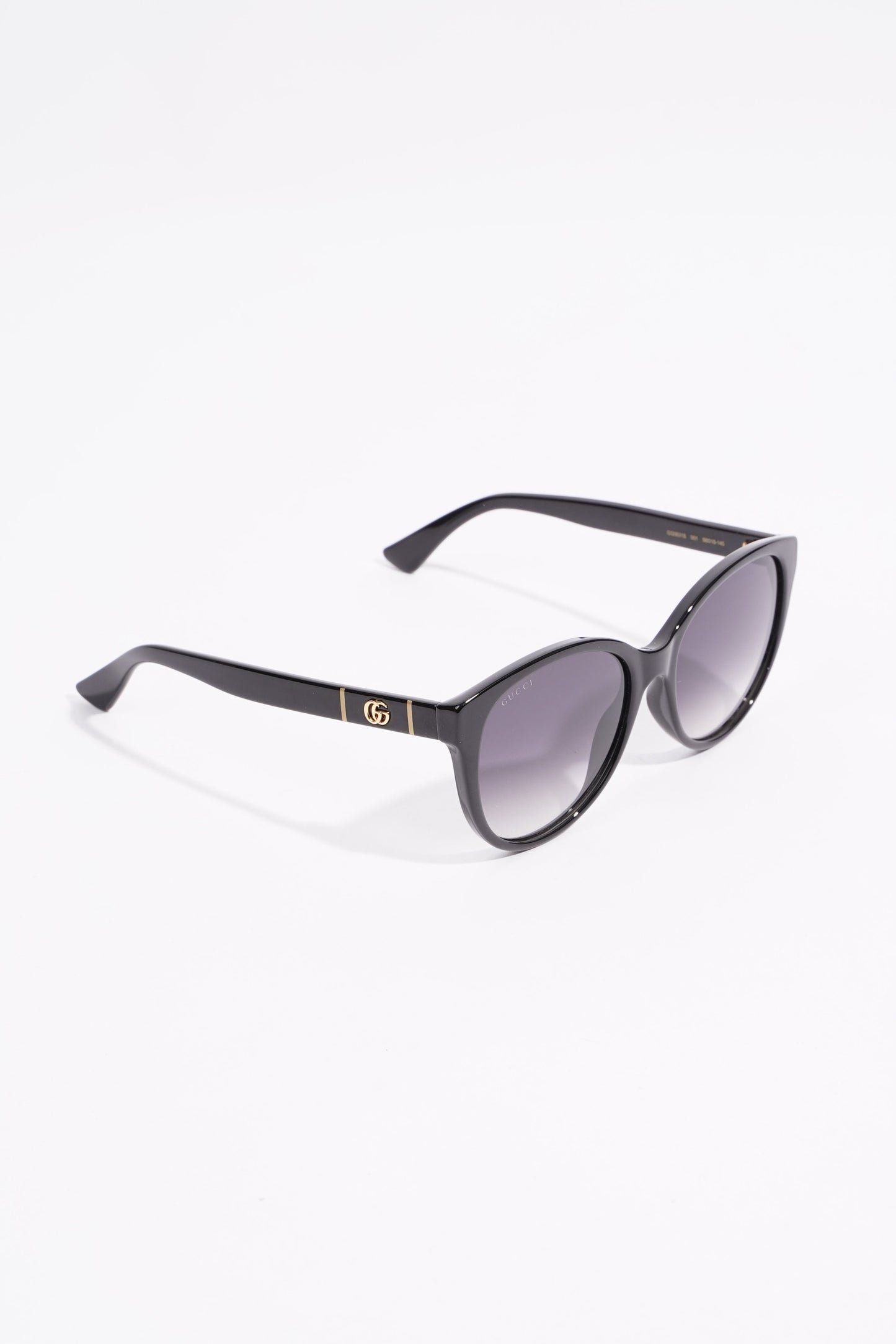Gucci Womens Round Cat Eye Sunglasses Black Acetate 145