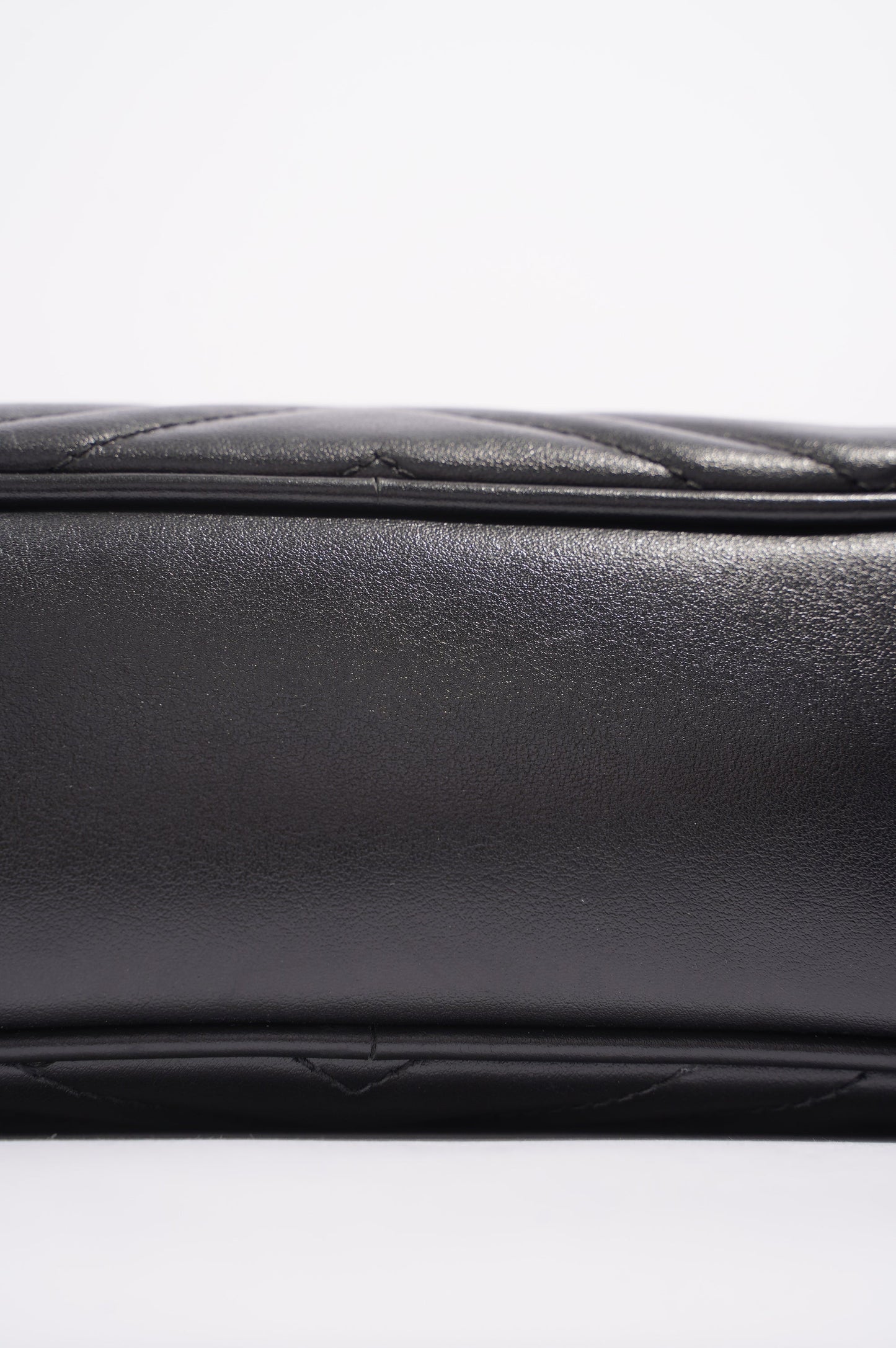 Gucci Womens GG Marmont Bag Black Leather Small