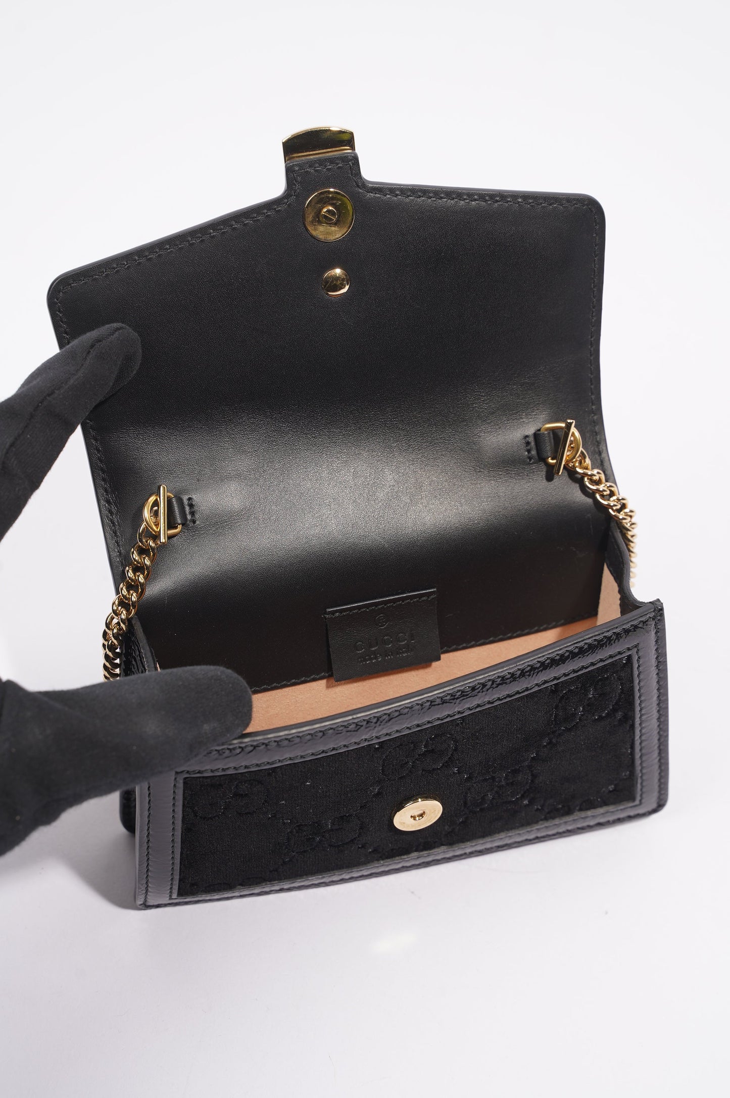 Gucci Womens Sylvie Chain Bag Black Velvet Super Mini