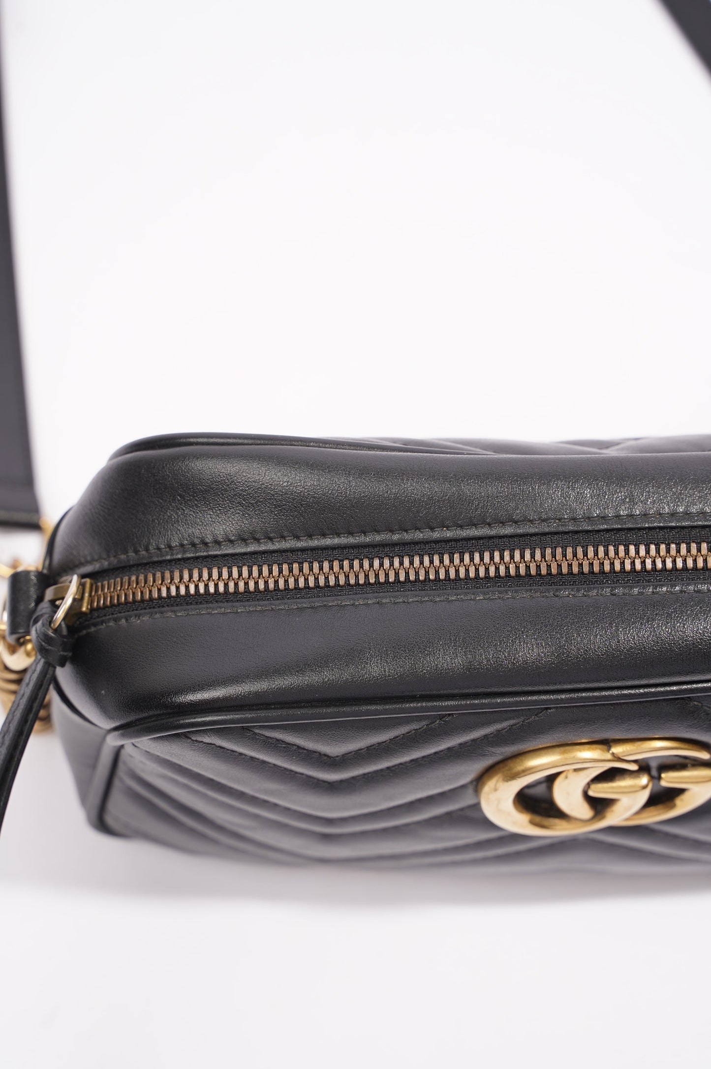 Gucci Womens GG Marmont Bag Black Leather Small