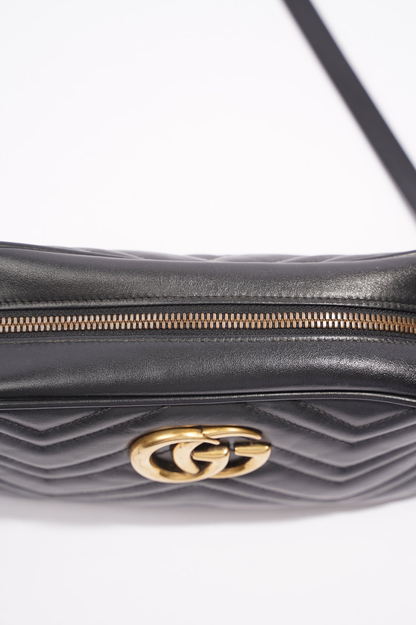 Gucci Womens GG Marmont Bag Black Leather Small
