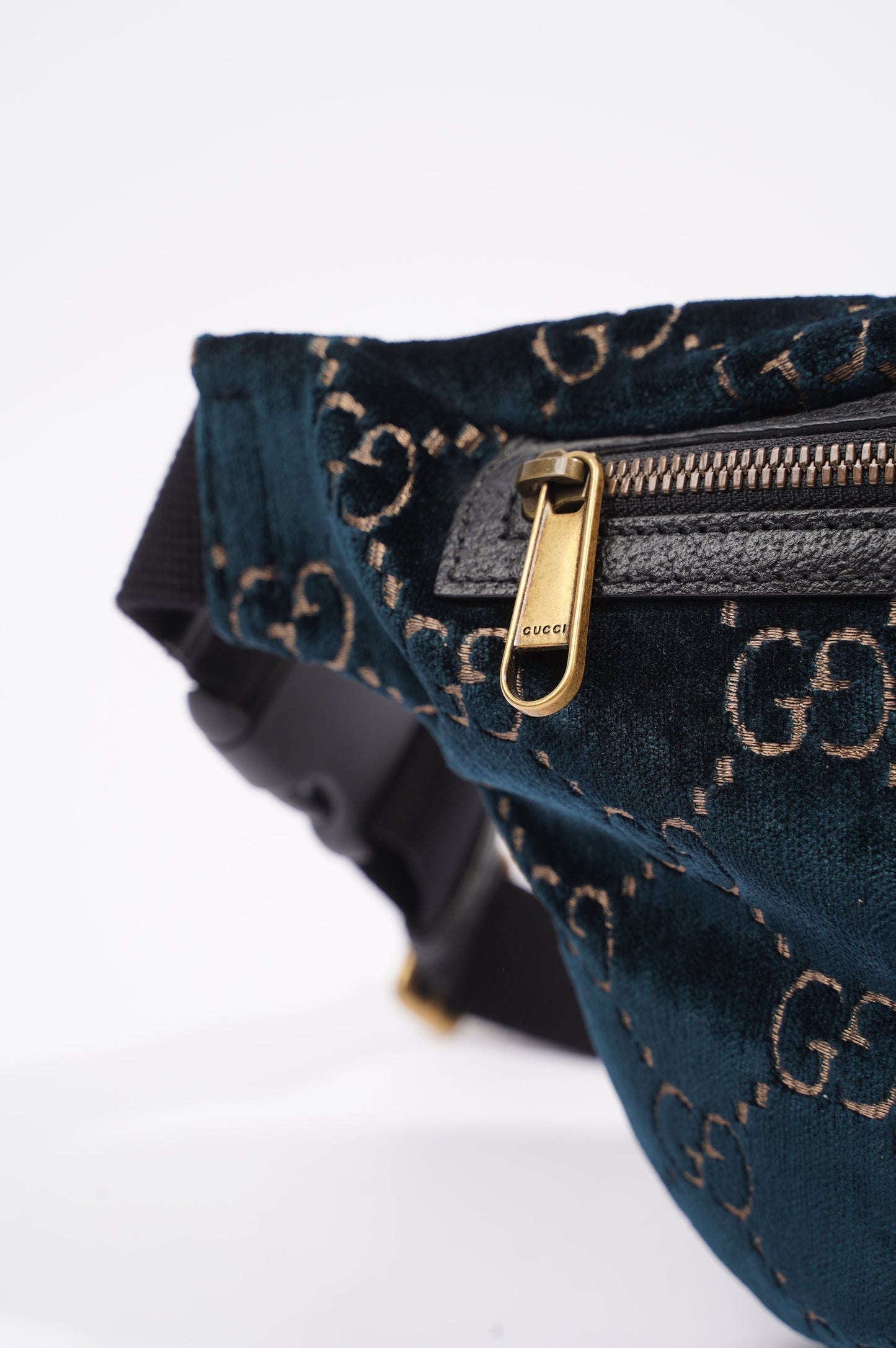 Gucci Womens Monogram Velvet Bumbag Navy